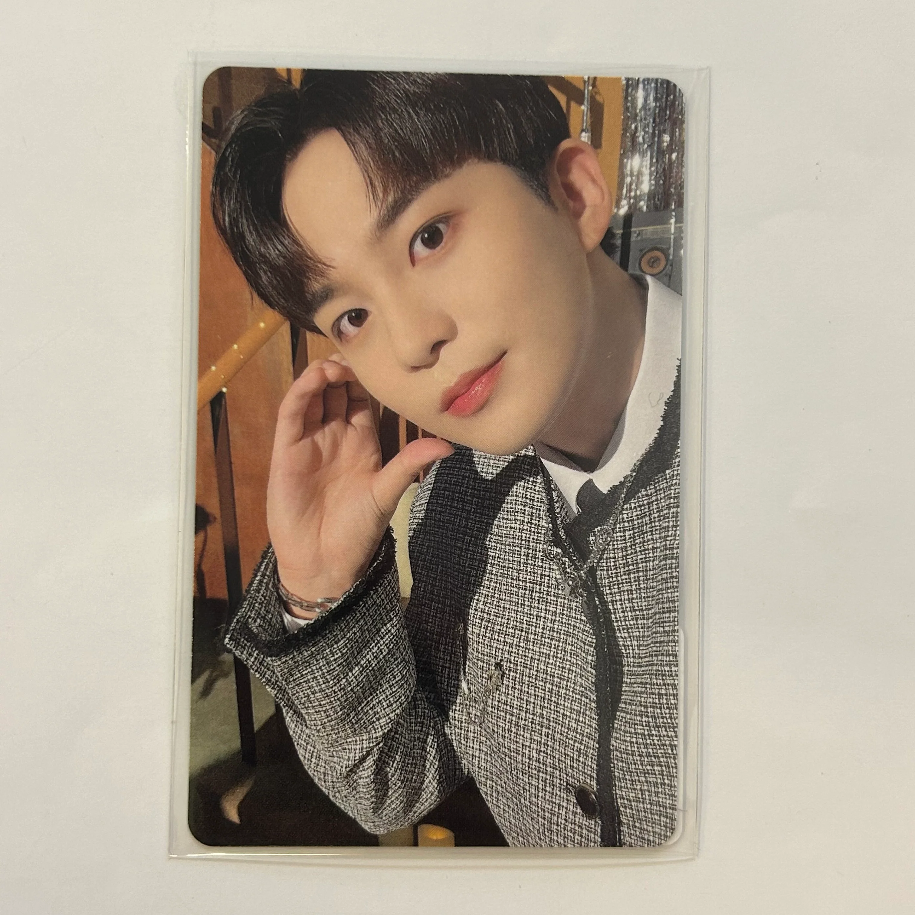 ATEEZ - 2023 SEASON'S GREETINGS Photocard - Image 16