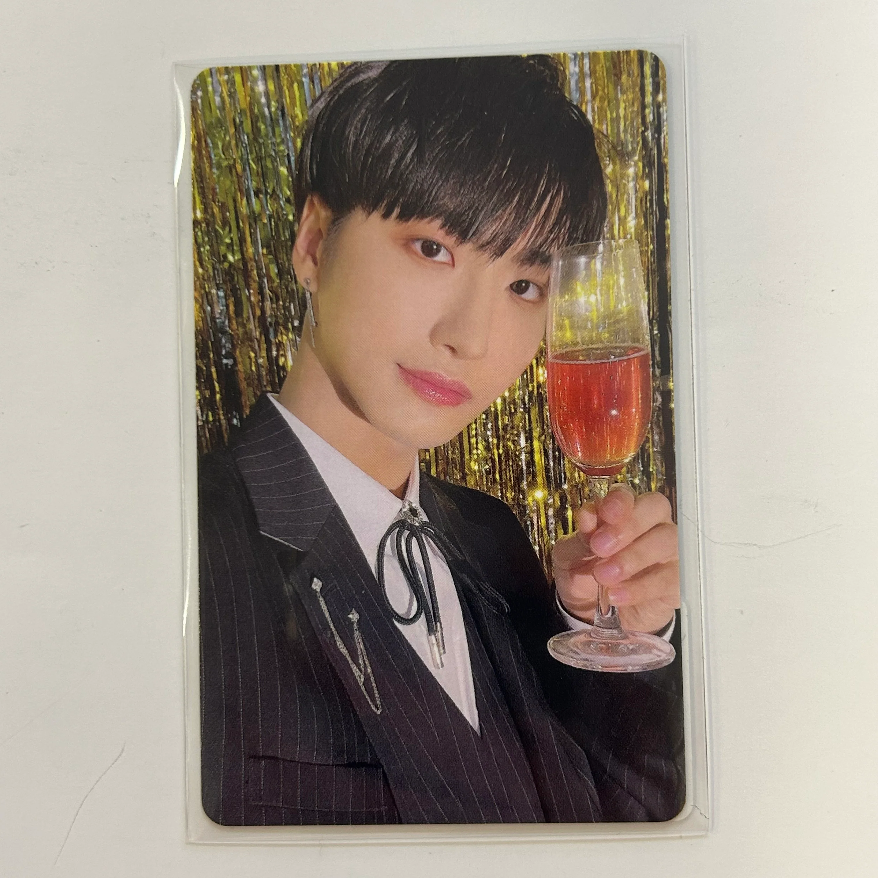 ATEEZ - 2023 SEASON'S GREETINGS Photocard - Image 6