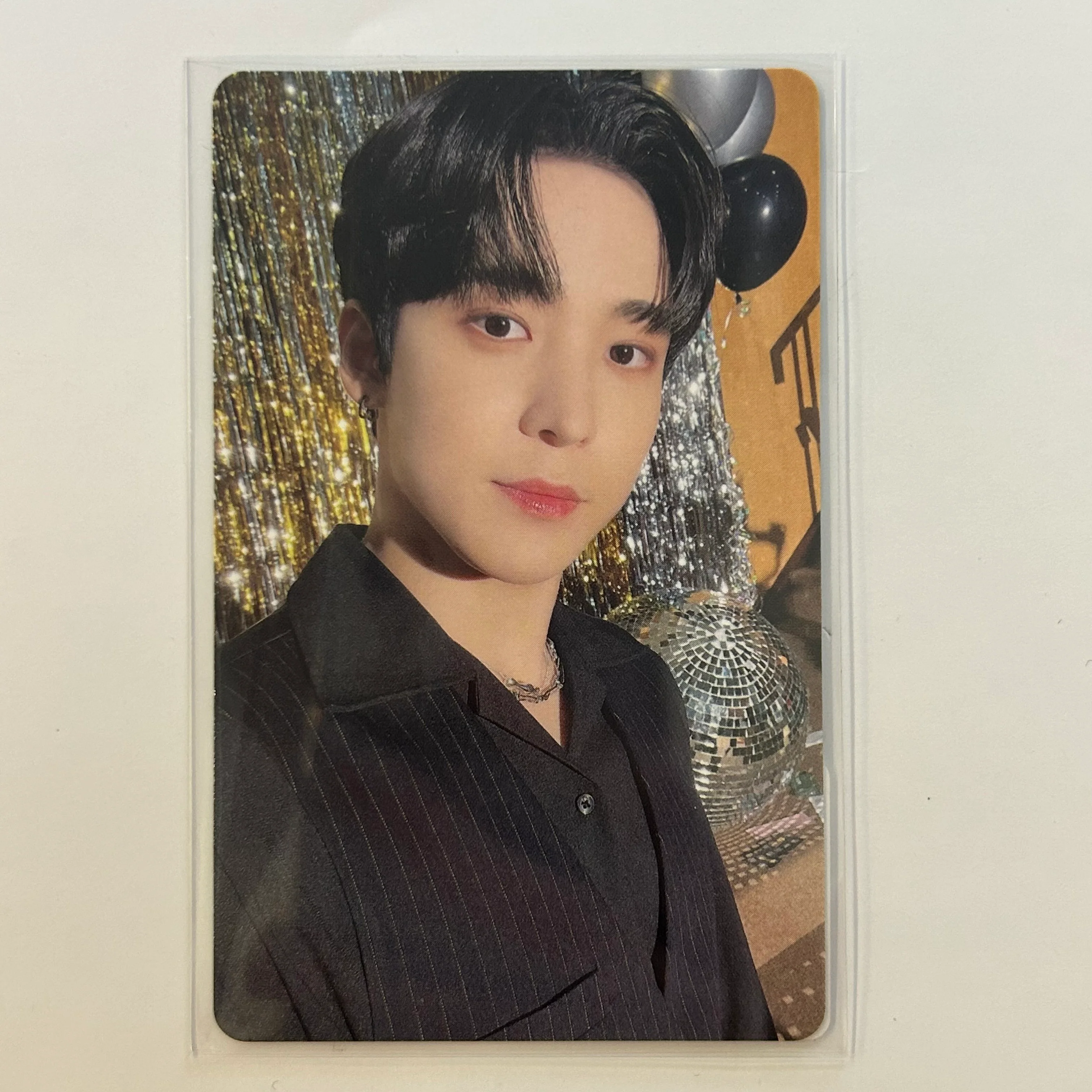 ATEEZ - 2023 SEASON'S GREETINGS Photocard - Image 9