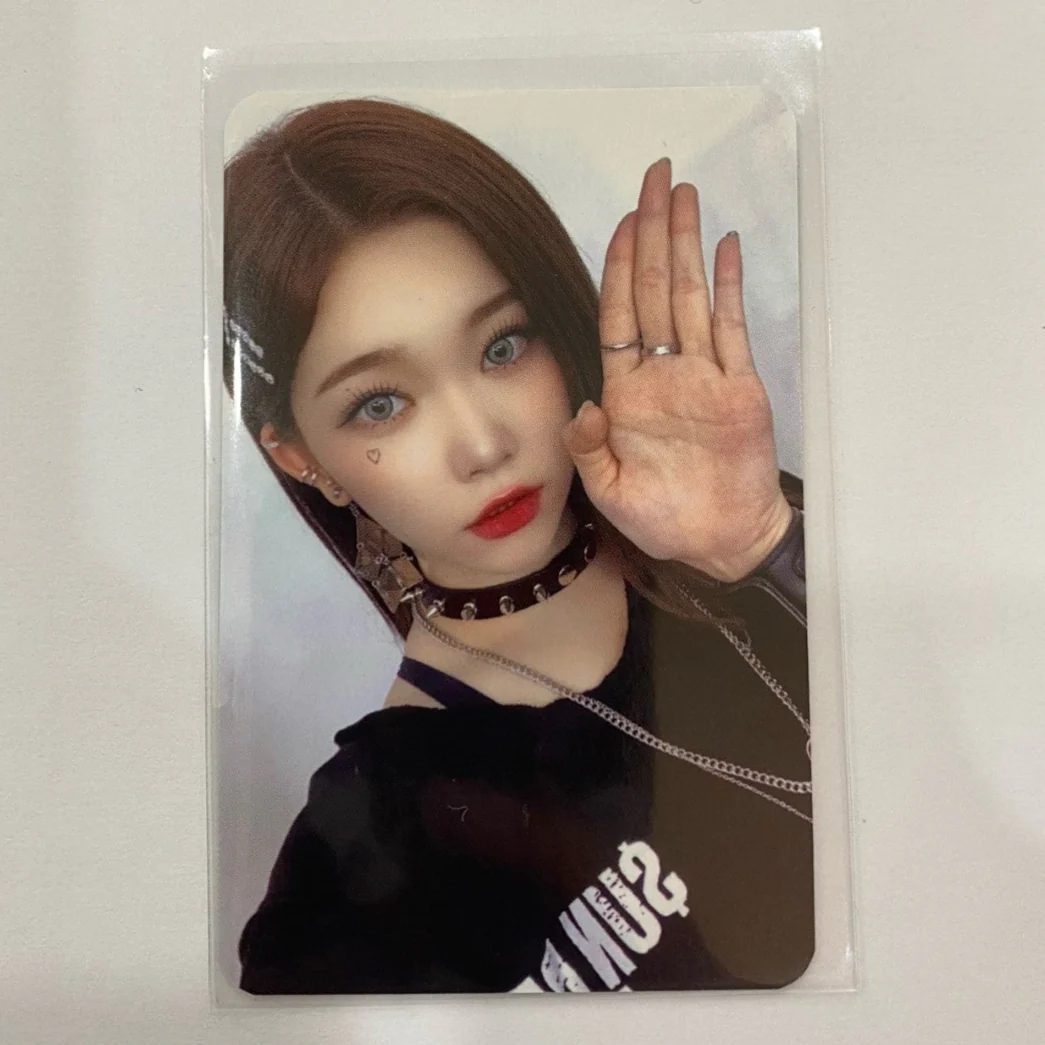 BILLLIE - Chapter Two: Memories & Scenes Makestar Photocards - Image 2