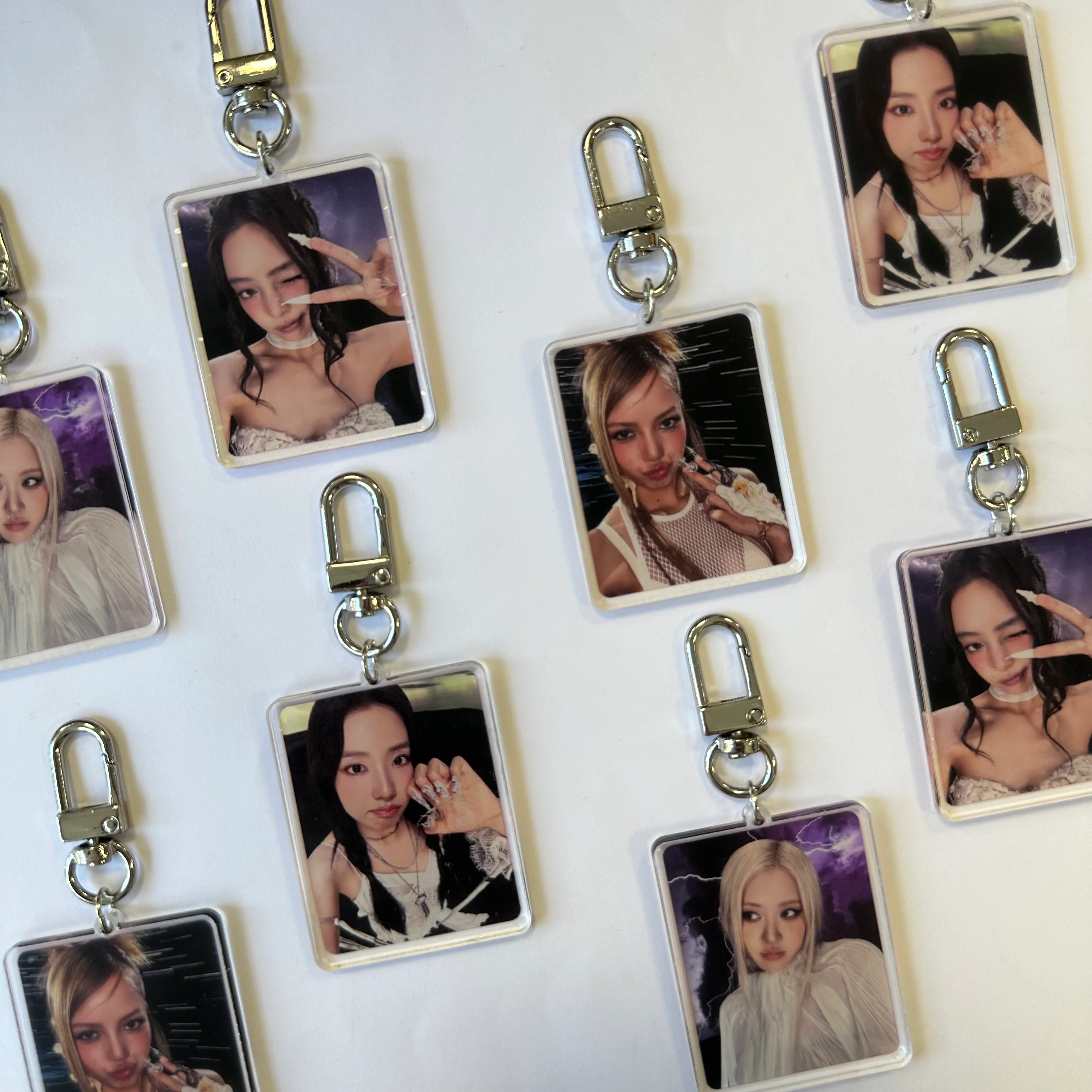 BLACKPINK - DEADLINE Weverse Keyring