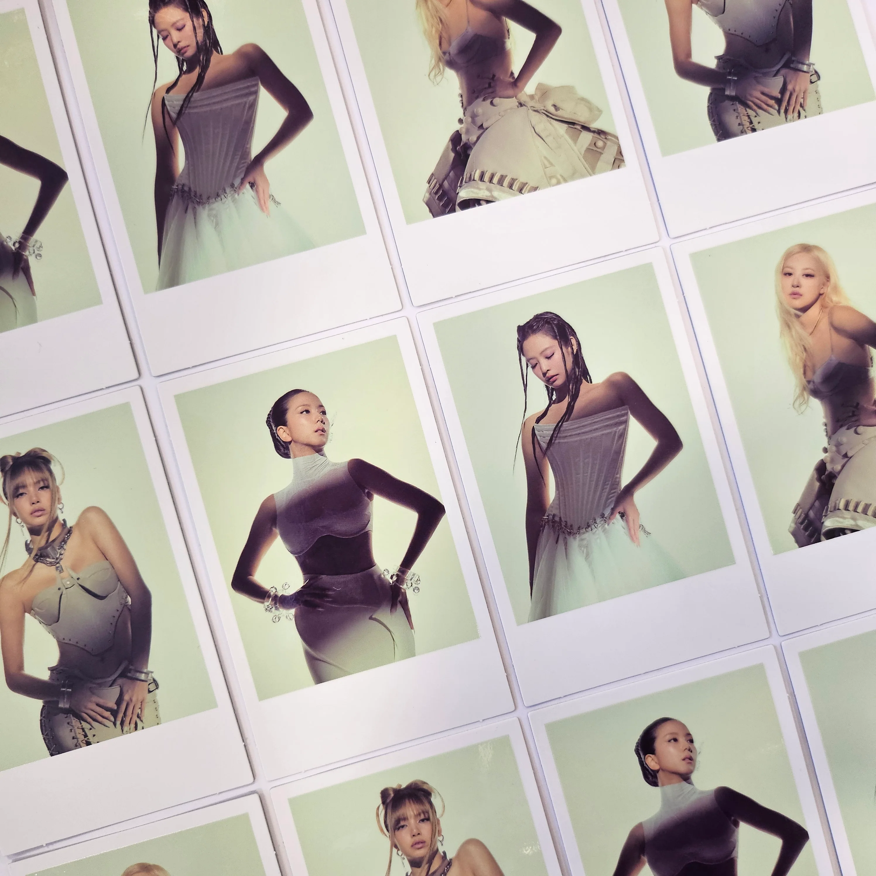 BLACKPINK - DEADLINE Weverse Shop Photocards - Image 2