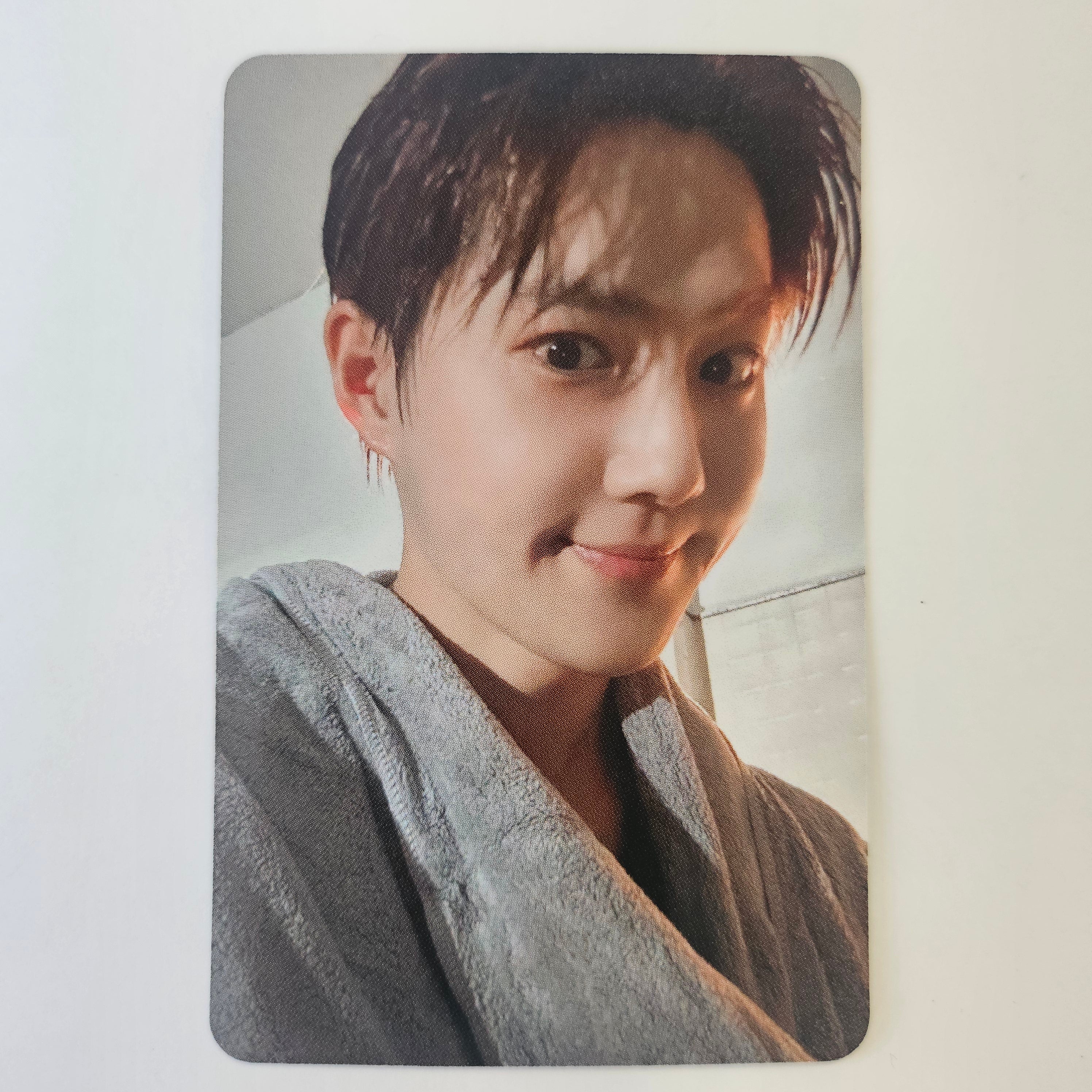 EXO - REVERXE Apple Music Photocards - Image 4
