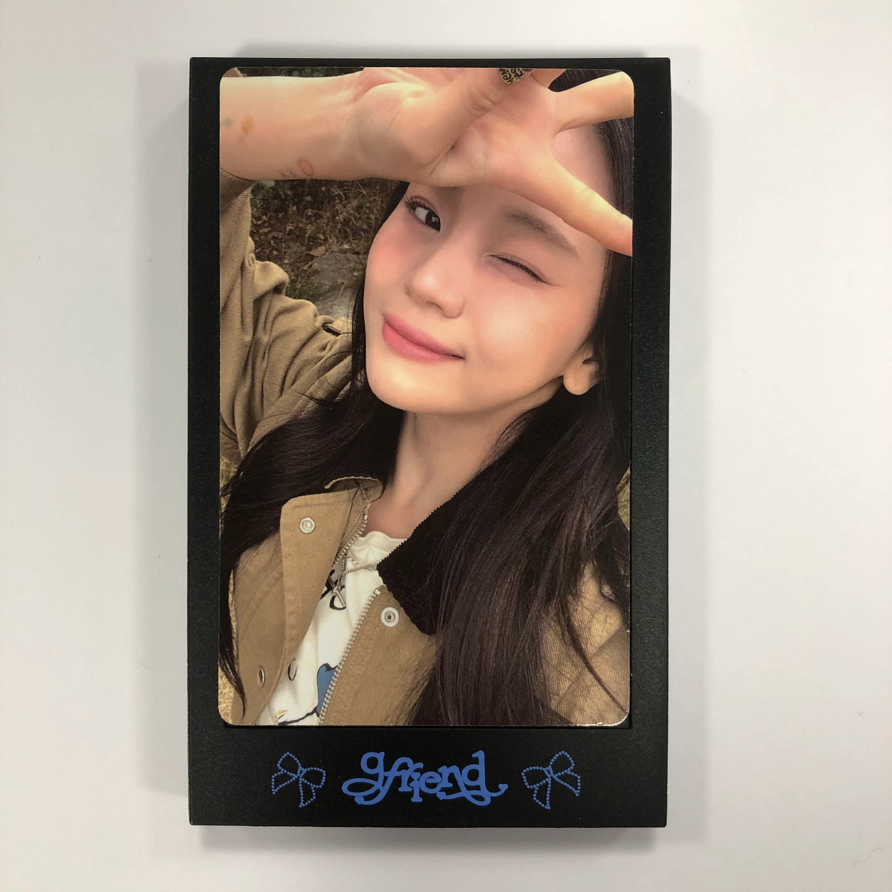 GFRIEND - SEASON OF MEMORIES Weverse Photocard and Frame - Image 7