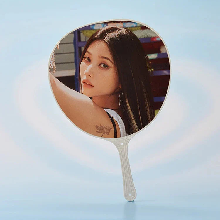 (G)I-DLE - MININI Image Picket - Image 5