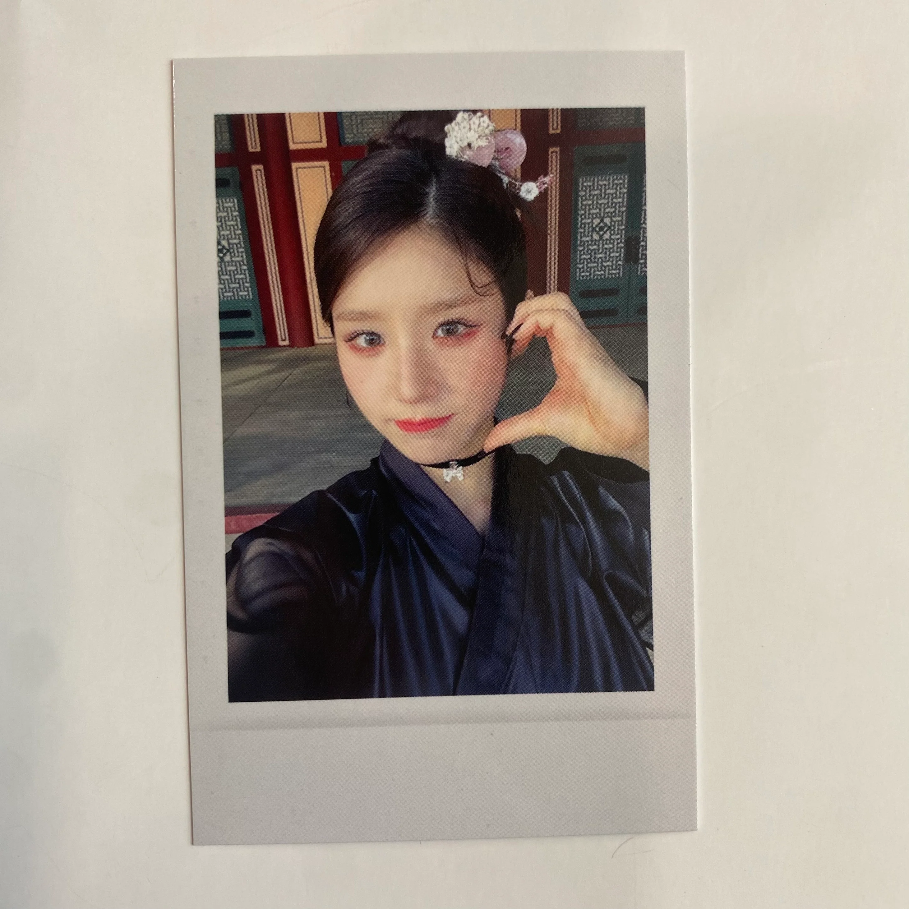 HEEJIN - < K > Apple Music Pre-Order Photocard - Image 5