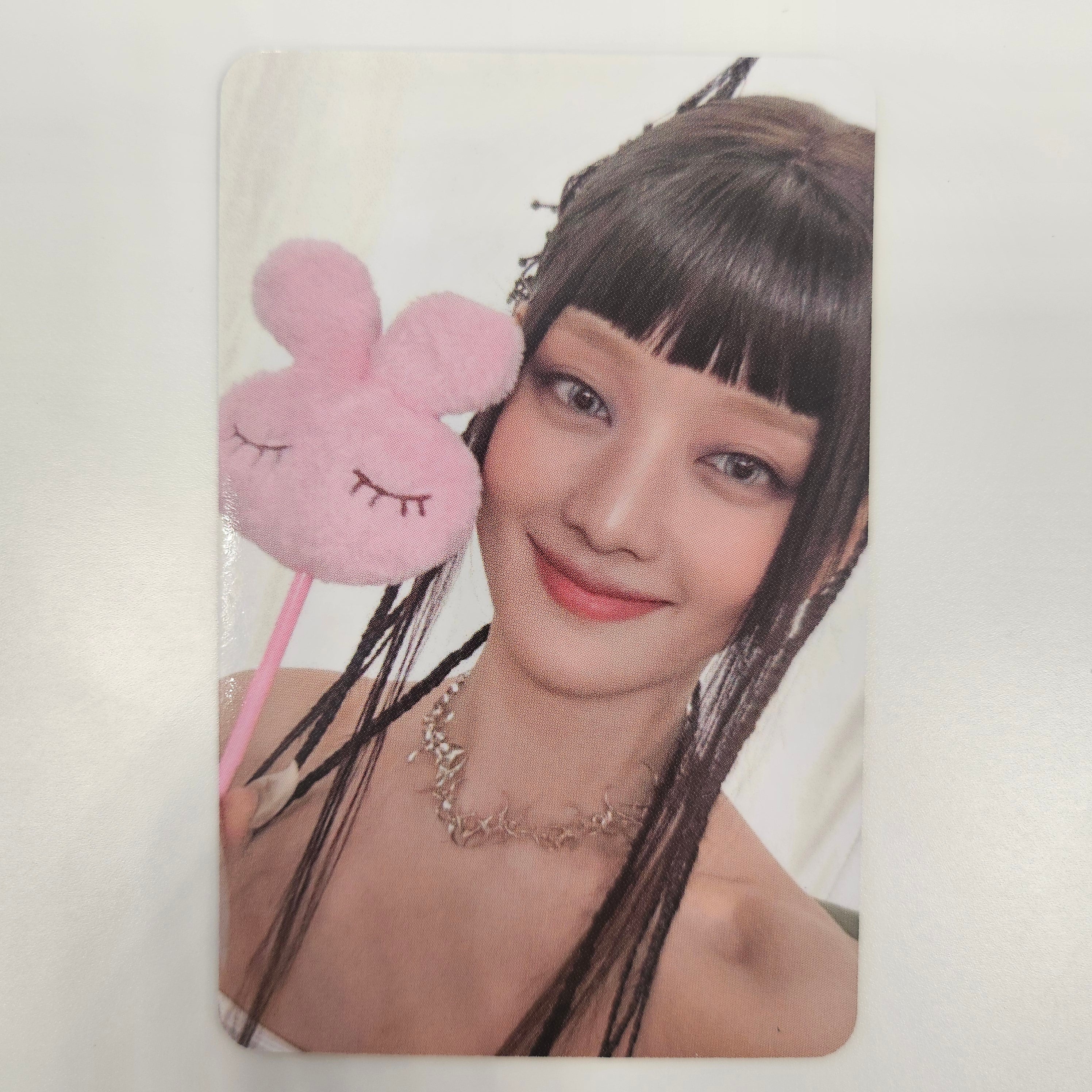 I-DLE - WE ARE Apple Music Photocards - Image 5