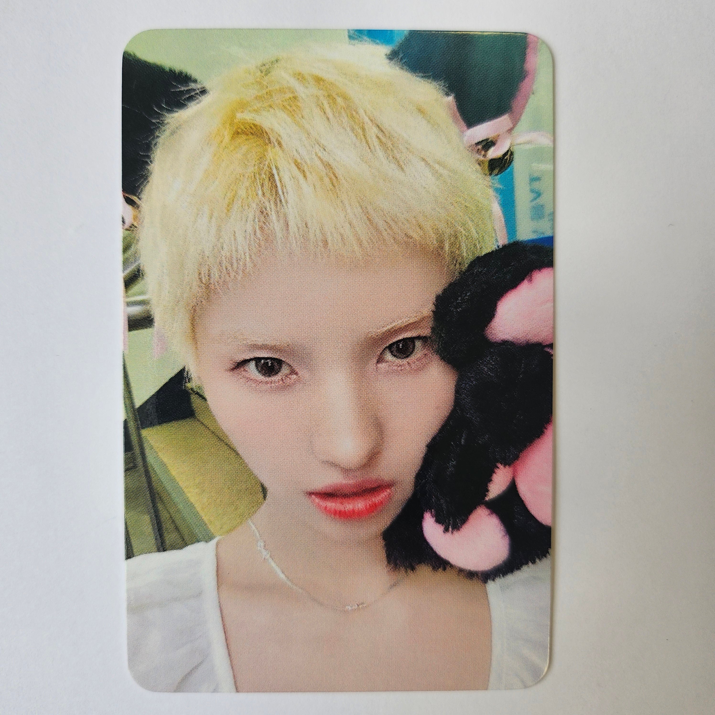 I-DLE - 'We Are' Muvve Photocards - Image 6