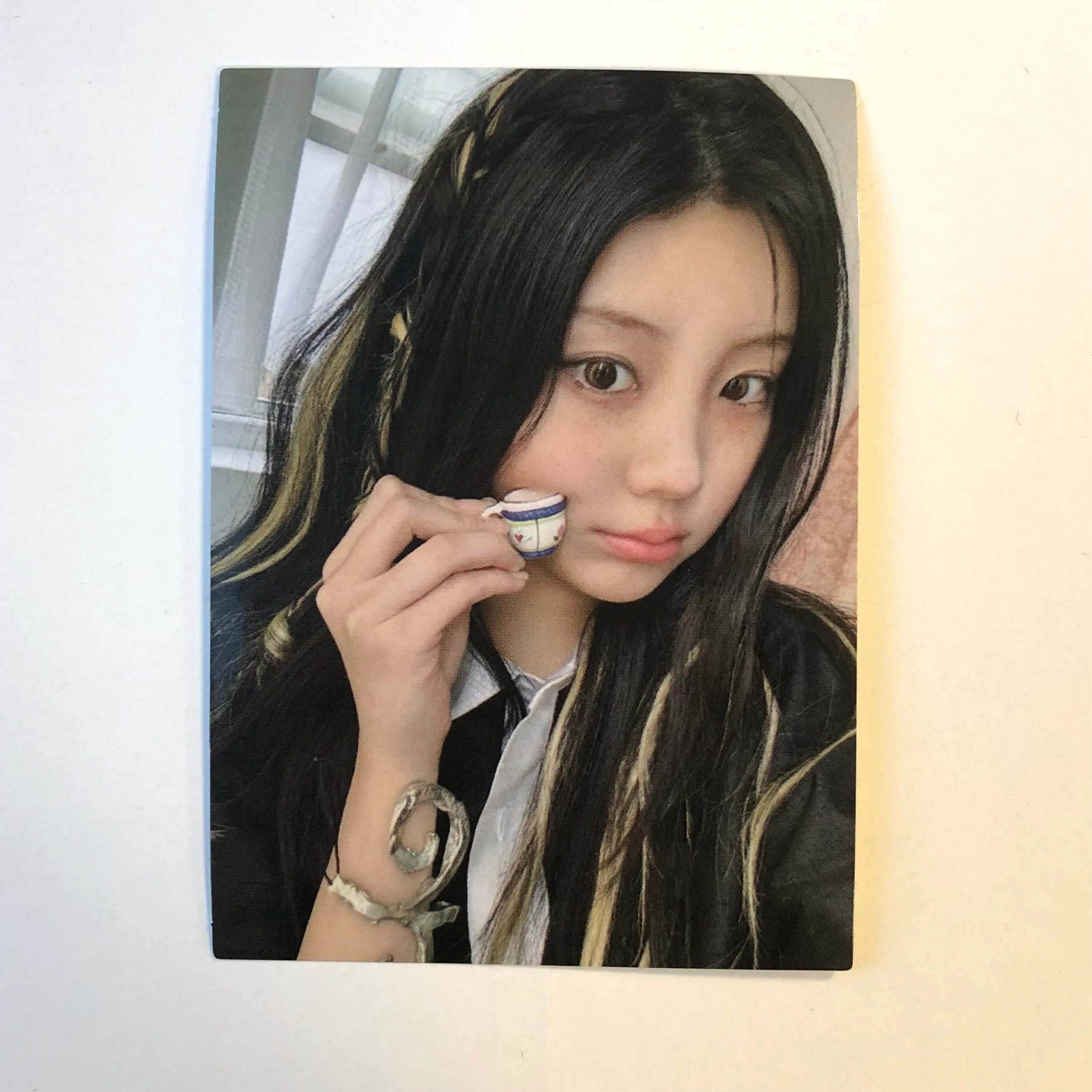 ILLIT - BOMB Stickers - Image 9