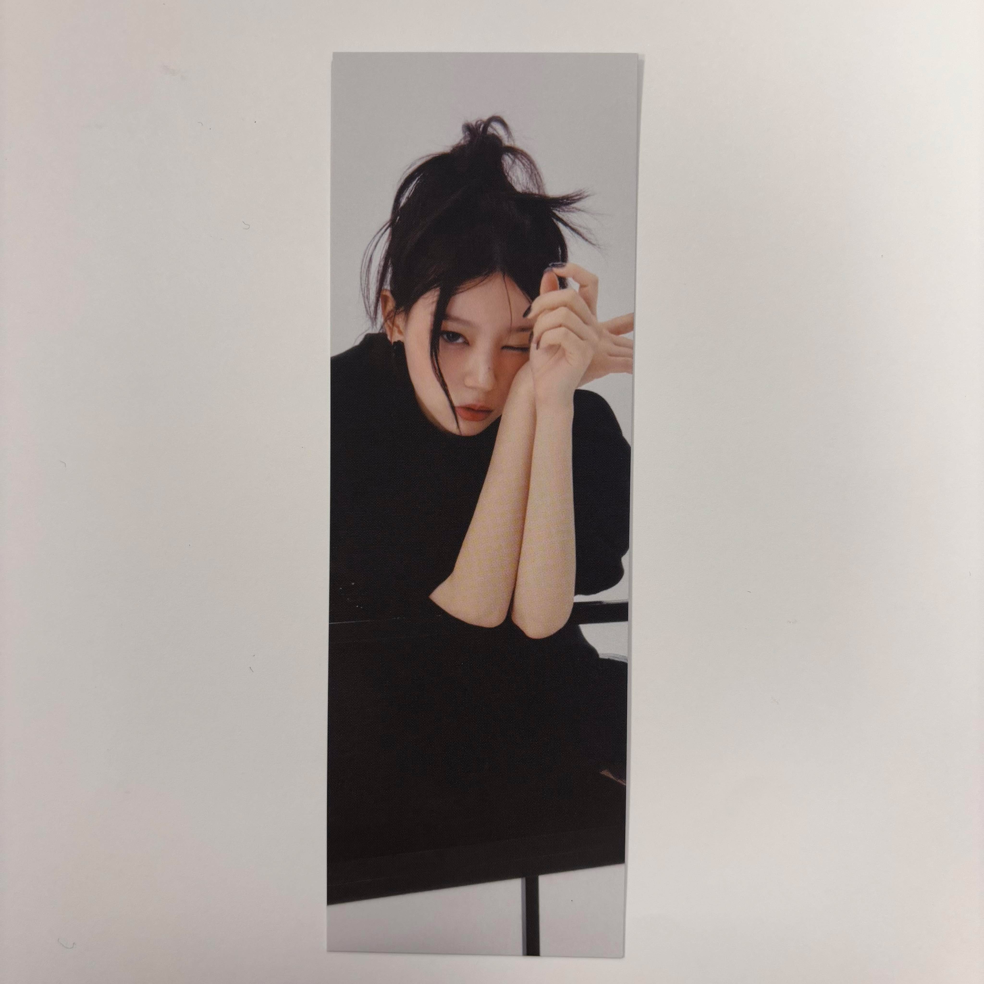 ILLIT - I'll Like You Soundwave Bookmark - Image 5