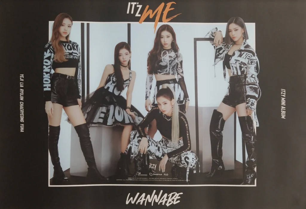 ITZY - IT'Z ME - Image 5