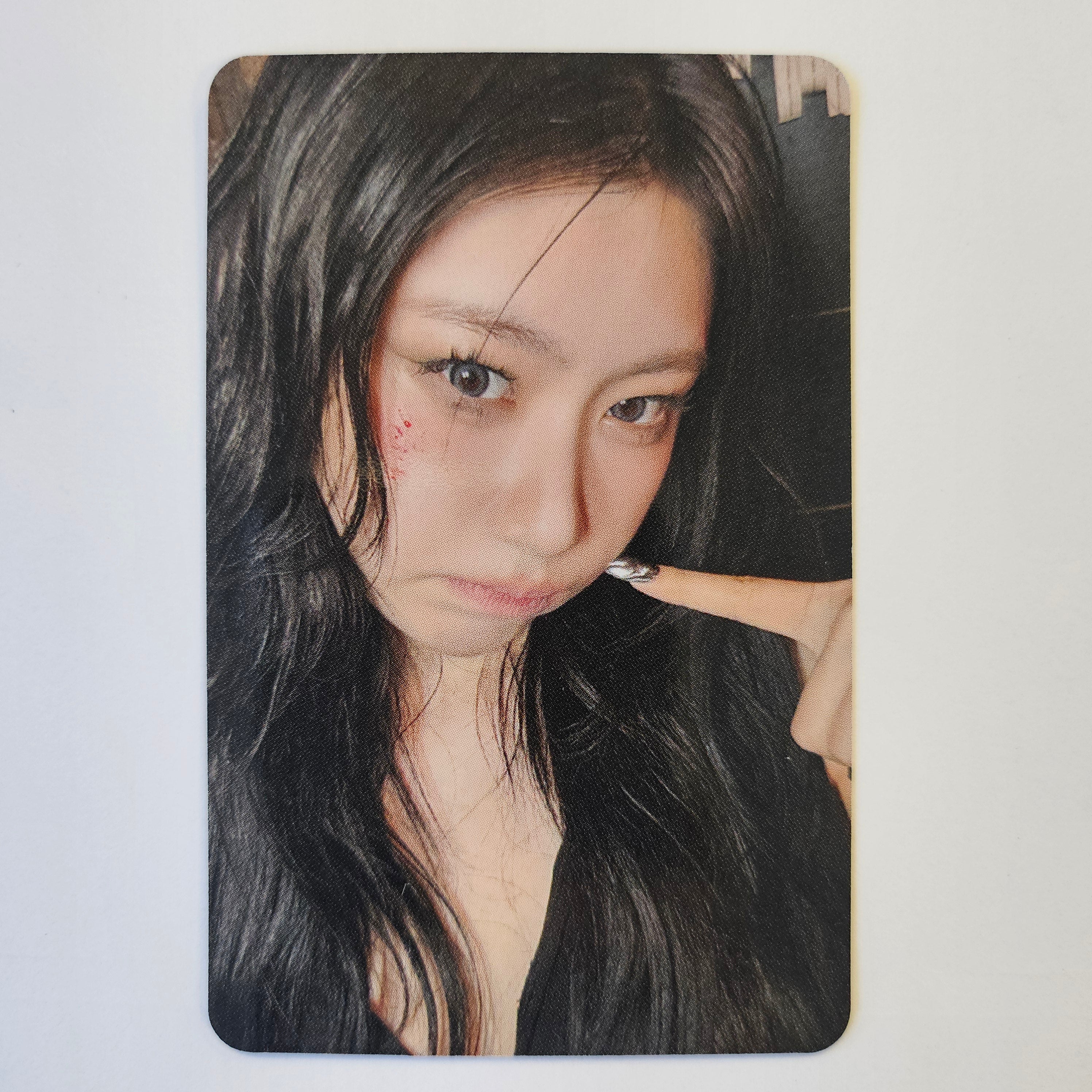 ITZY - TUNNEL VISION Apple Music Photocards - Image 5