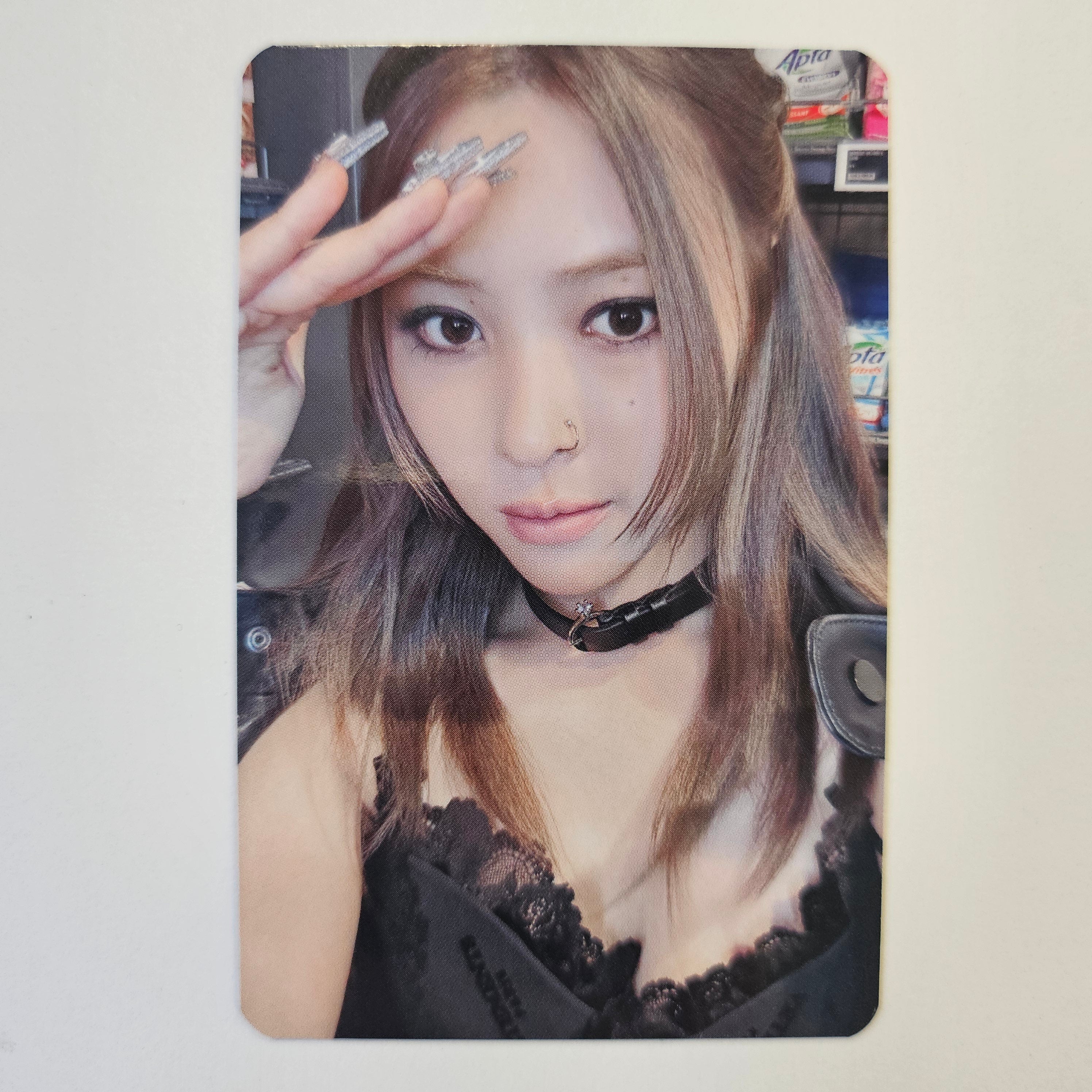 ITZY - TUNNEL VISION Makestar Photocards - Image 5
