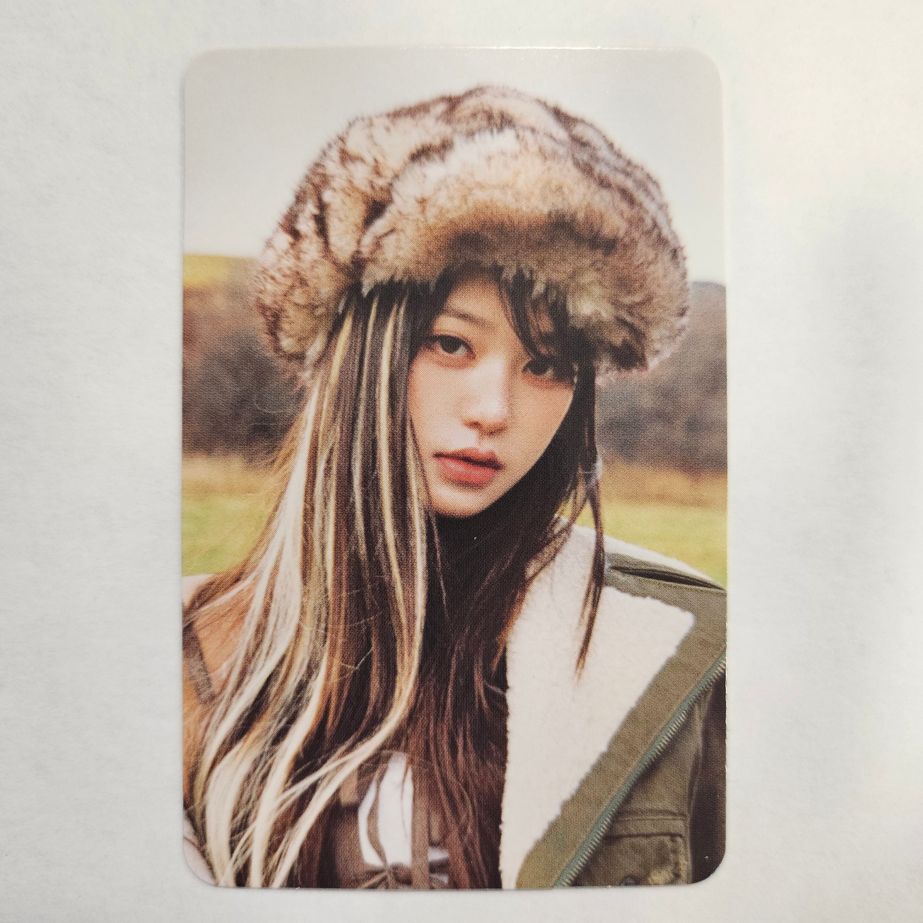 IVE - EMPATHY (Photobook Ver) Starship Photocards - Image 8