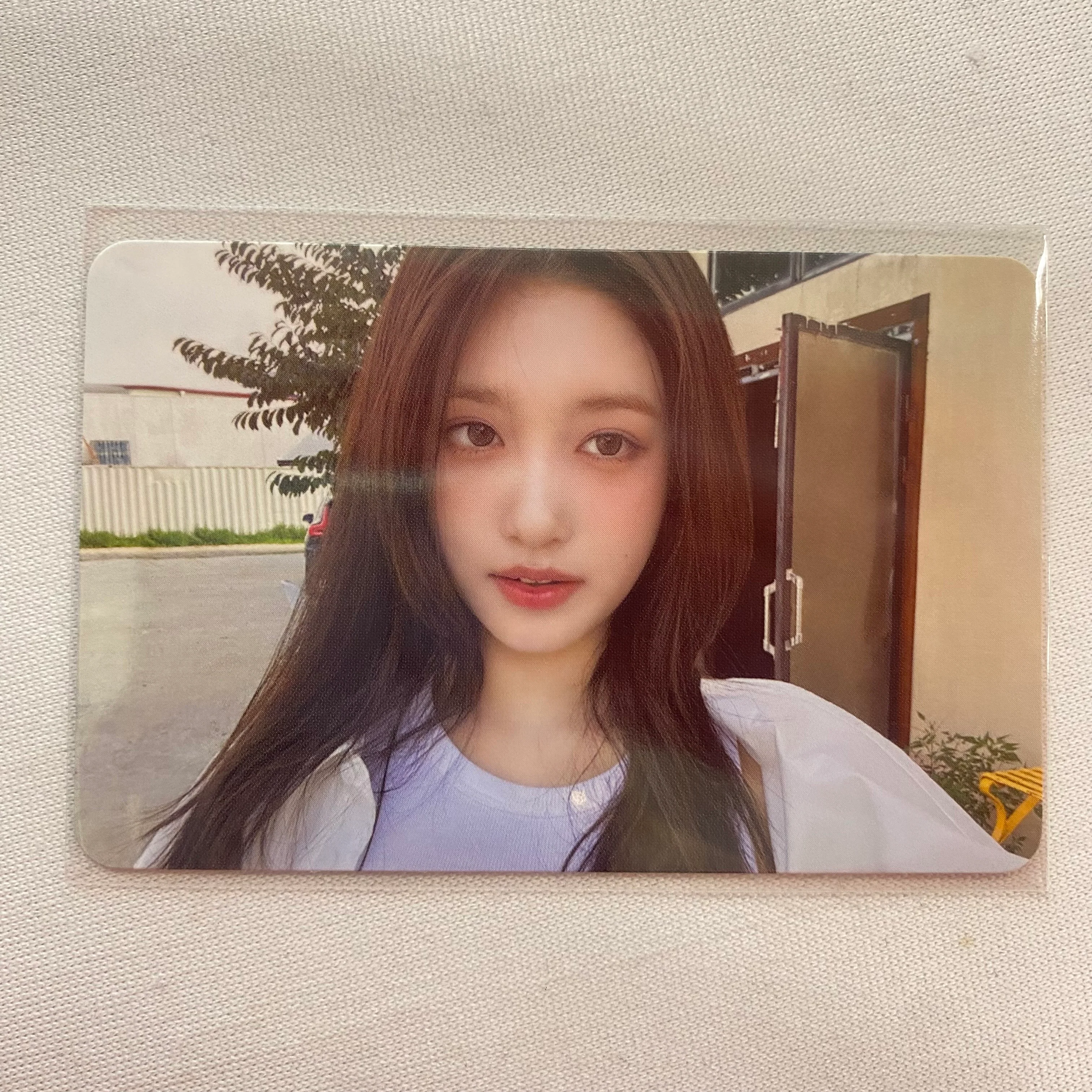 IVE - IVE MINE Starship Pre-Order Photocard - Image 2