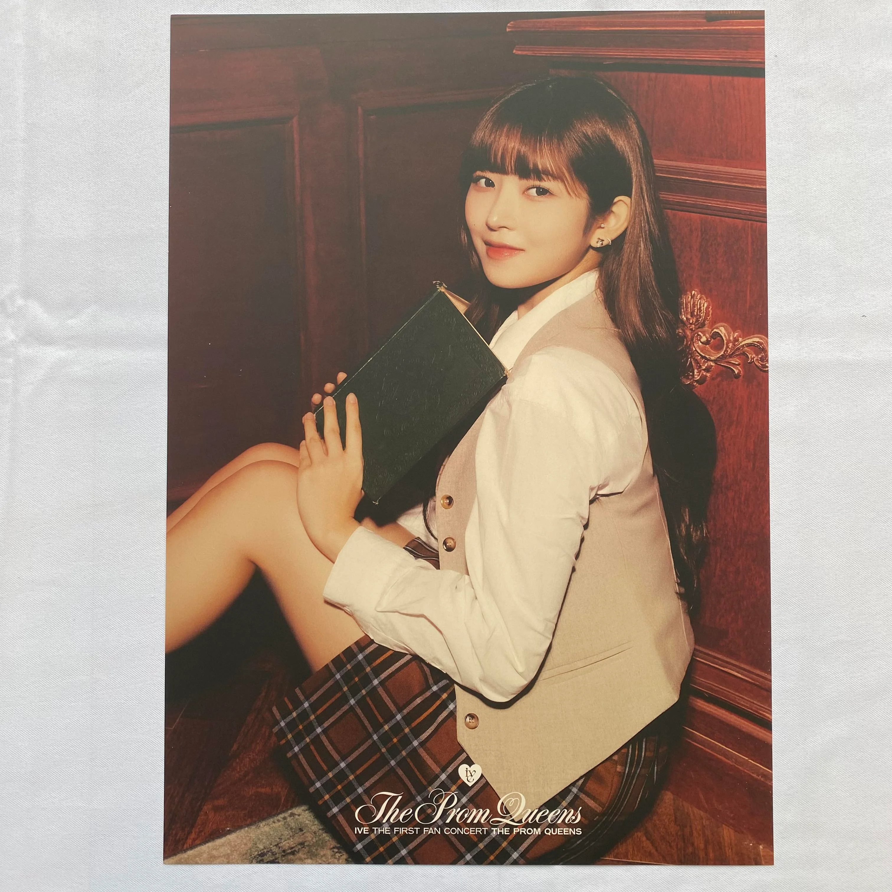 IVE - 'The Prom Queens' Poster Set - Image 8
