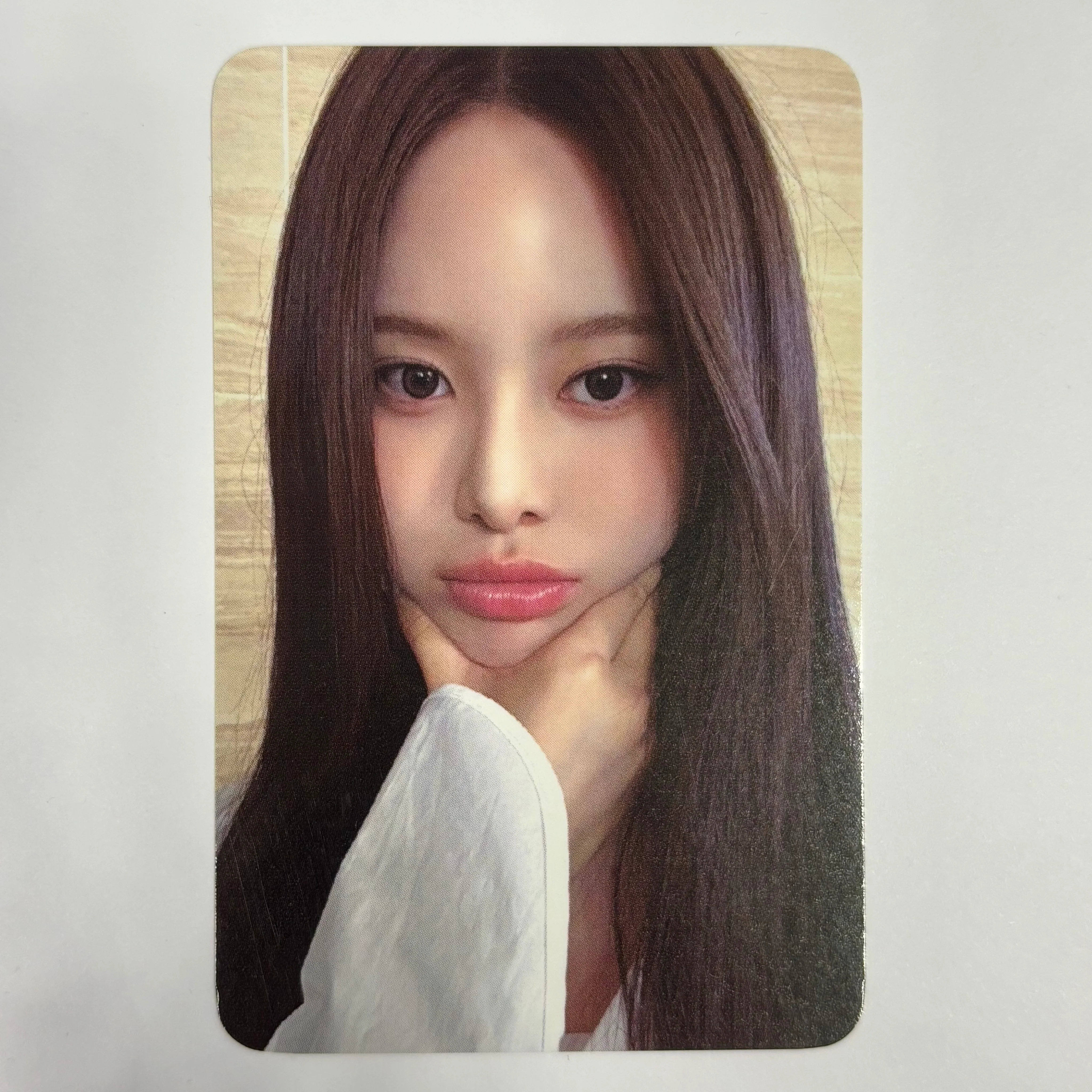 IZNA- N/a Withmuu Pre-order Benefit Photocard - Image 2