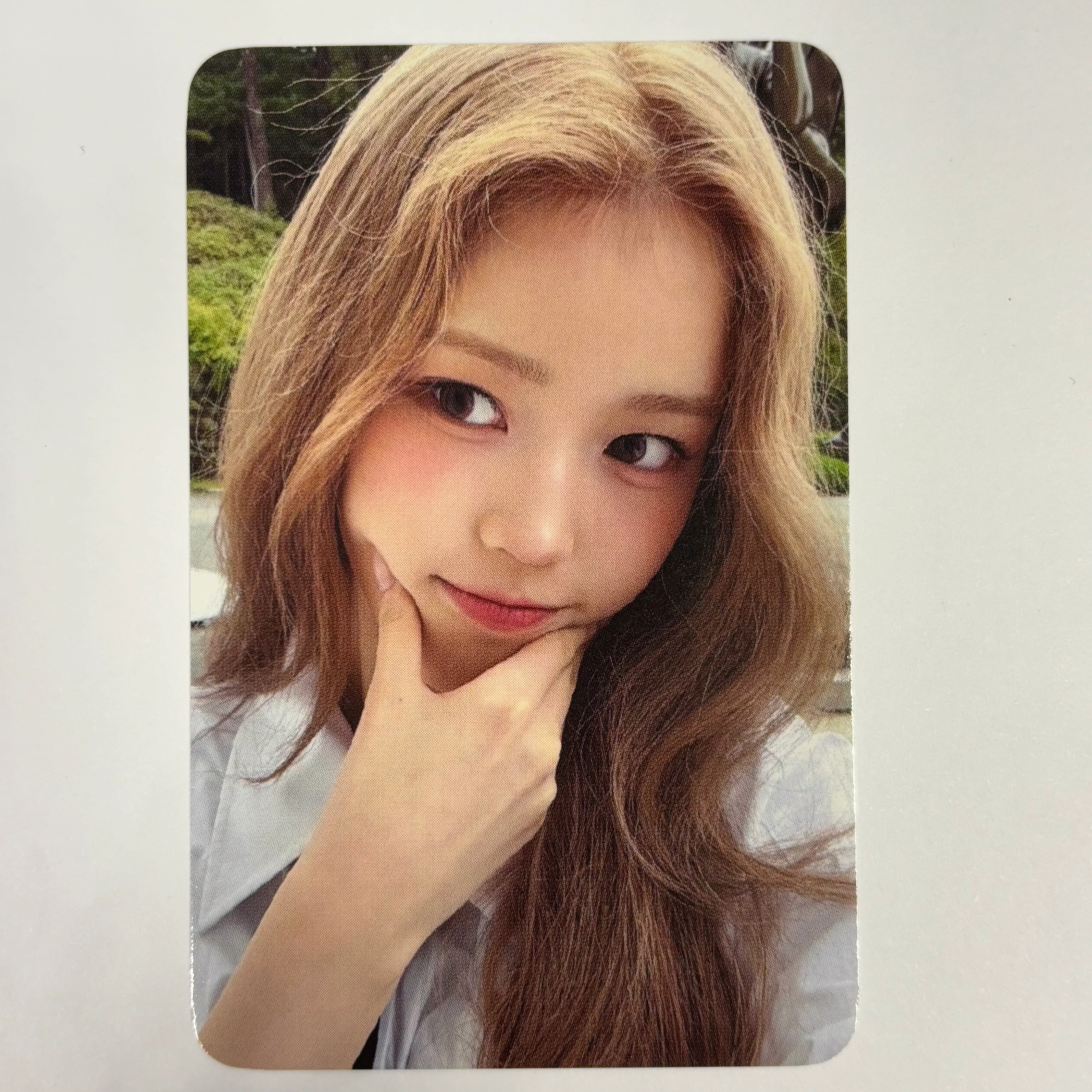 IZNA- N/a Withmuu Pre-order Benefit Photocard - Image 7