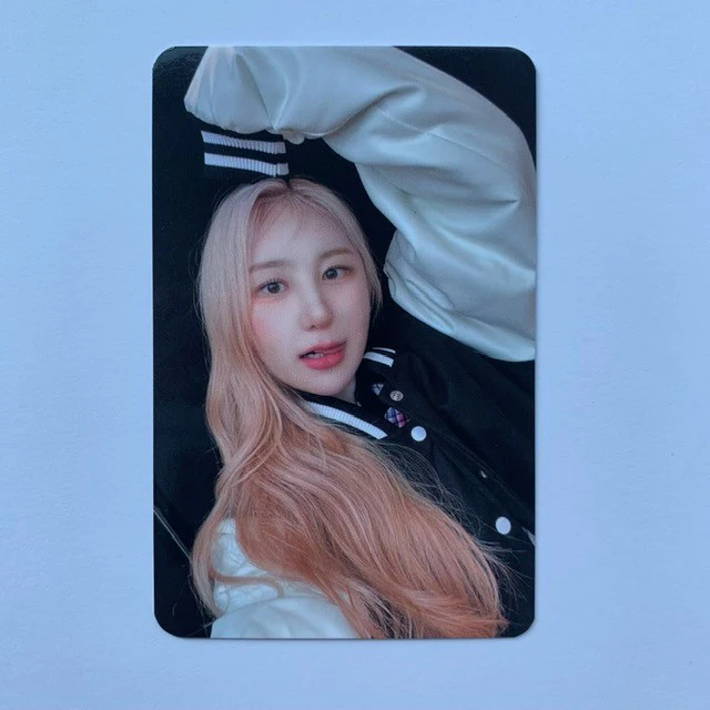LEE CHAEYEON - Over The Moon Makestar Photocards - Image 5