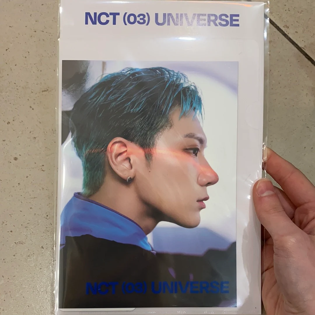 NCT - 'UNIVERSE' Postcard & Hologram Photocard Set - Image 14