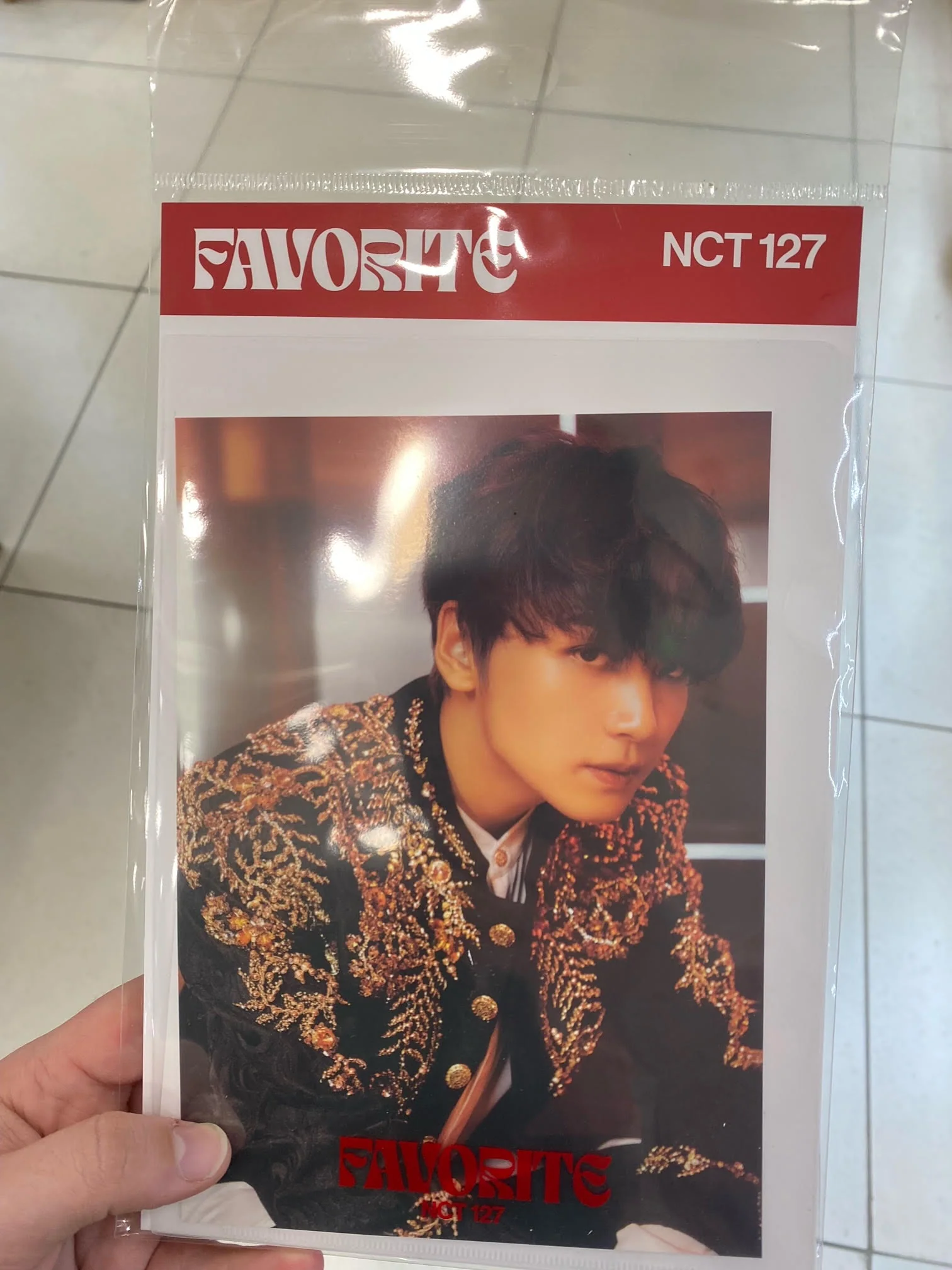 NCT - 'UNIVERSE' Postcard & Hologram Photocard Set - Image 21