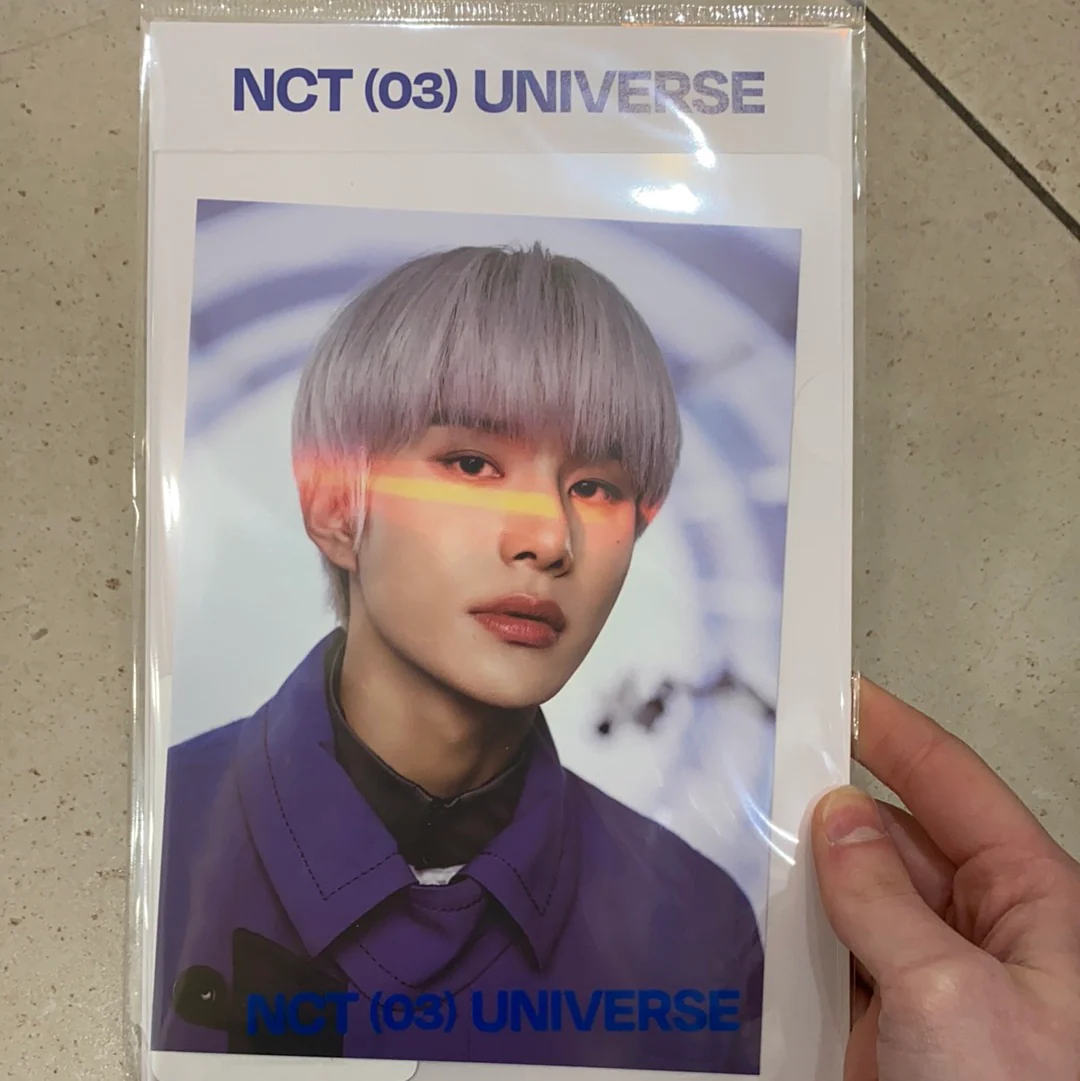 NCT - 'UNIVERSE' Postcard & Hologram Photocard Set - Image 7