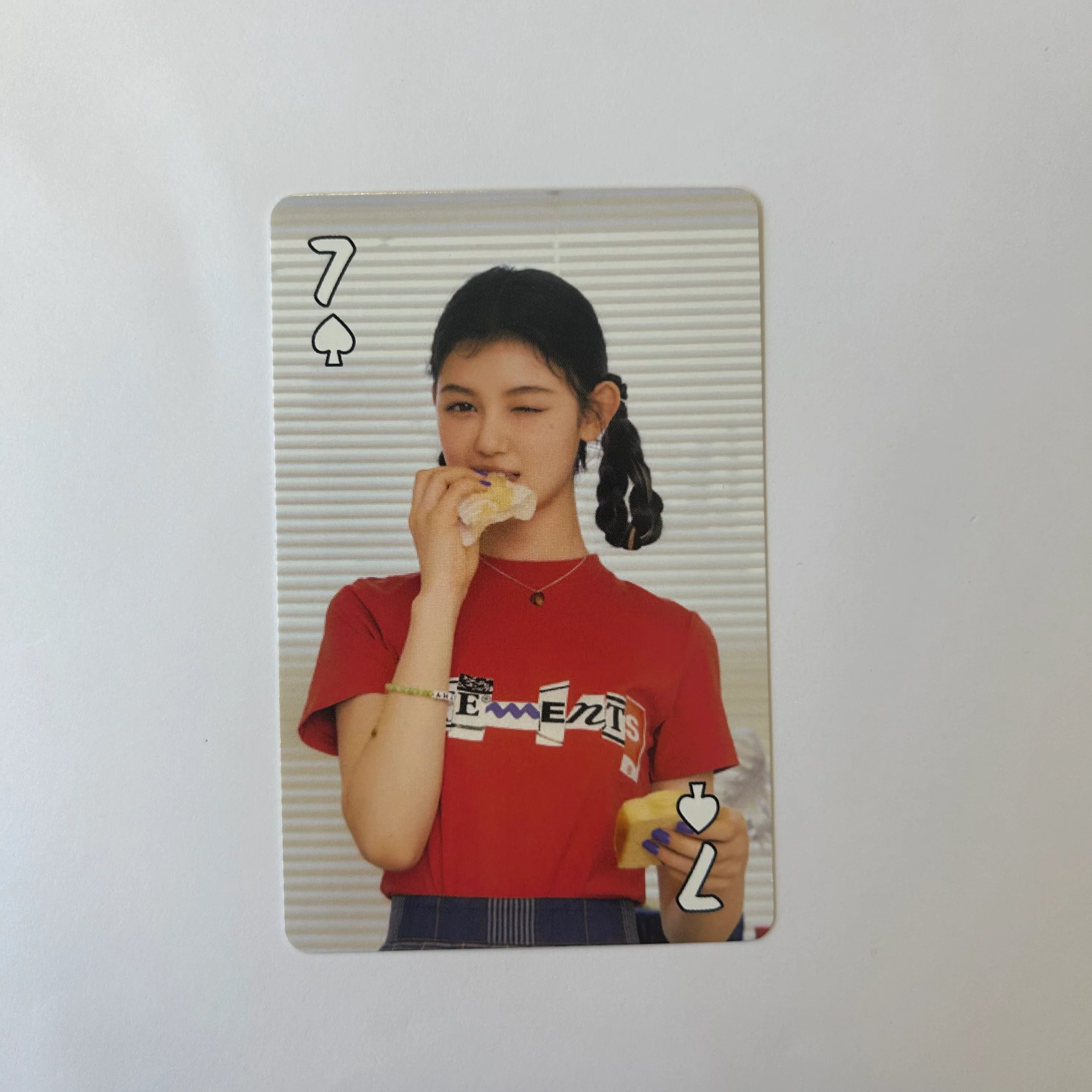 NEWJEANS - Seasons Greetings 2023 Photocards - Image 29