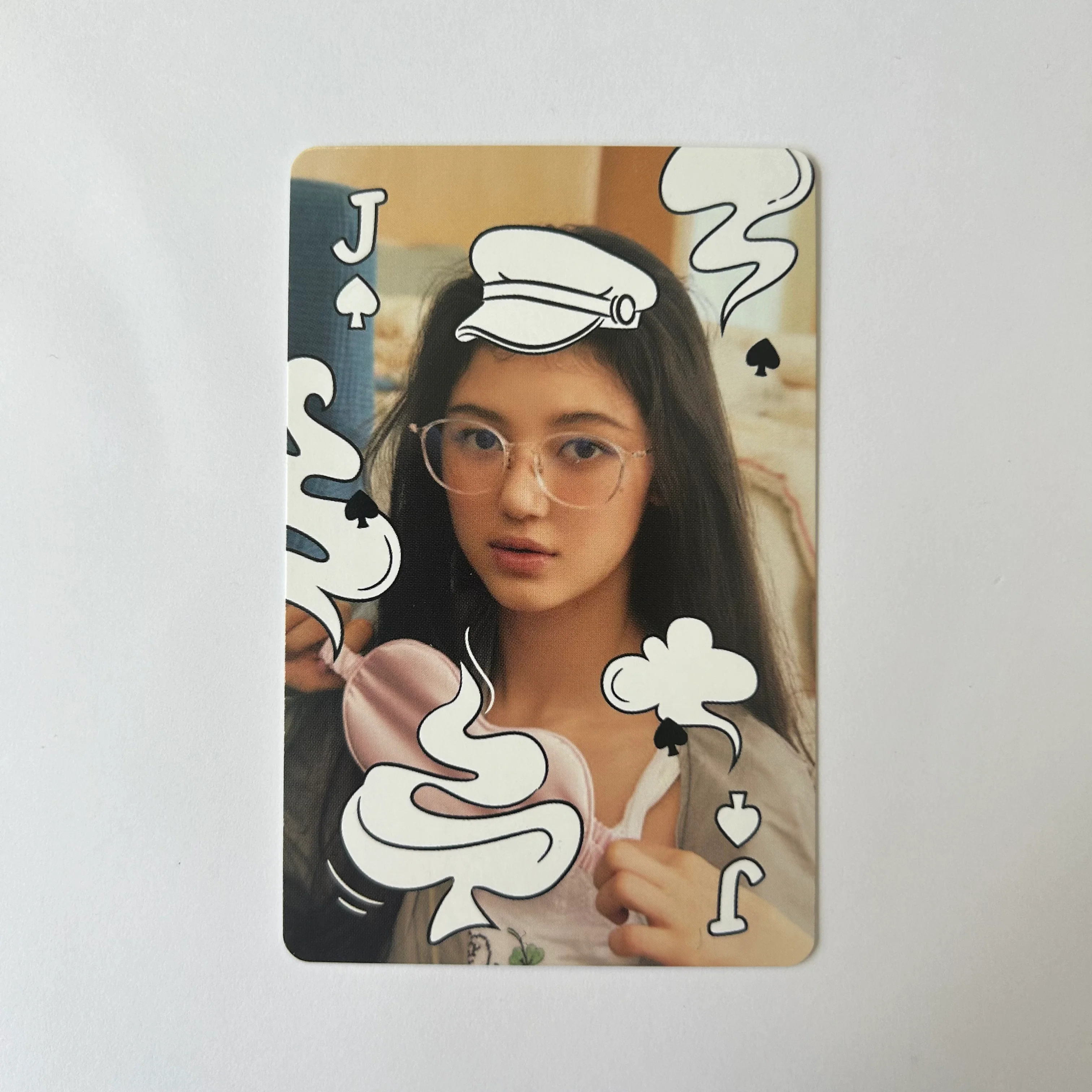 NEWJEANS - Seasons Greetings 2023 Photocards - Image 33