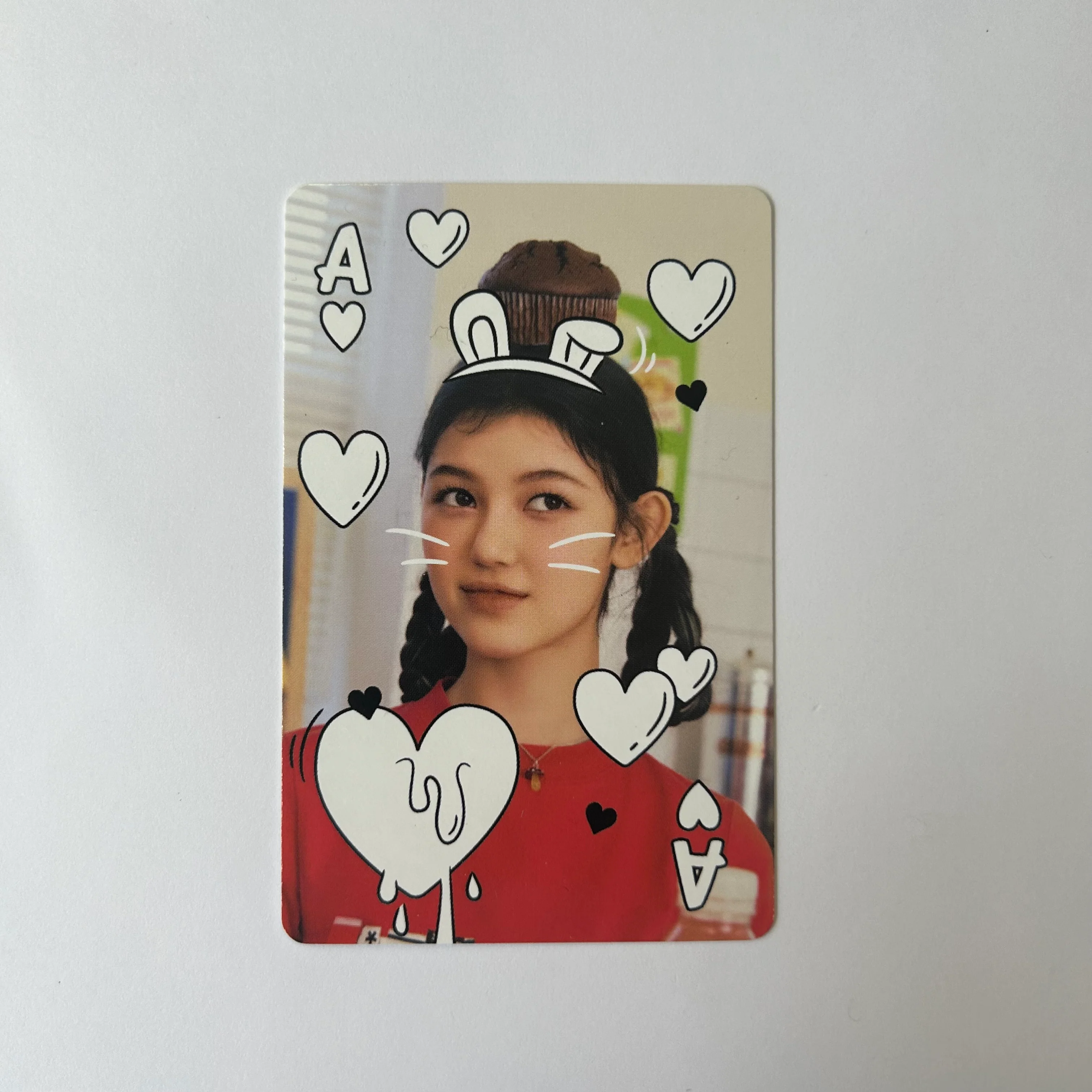 NEWJEANS - Seasons Greetings 2023 Photocards - Image 34