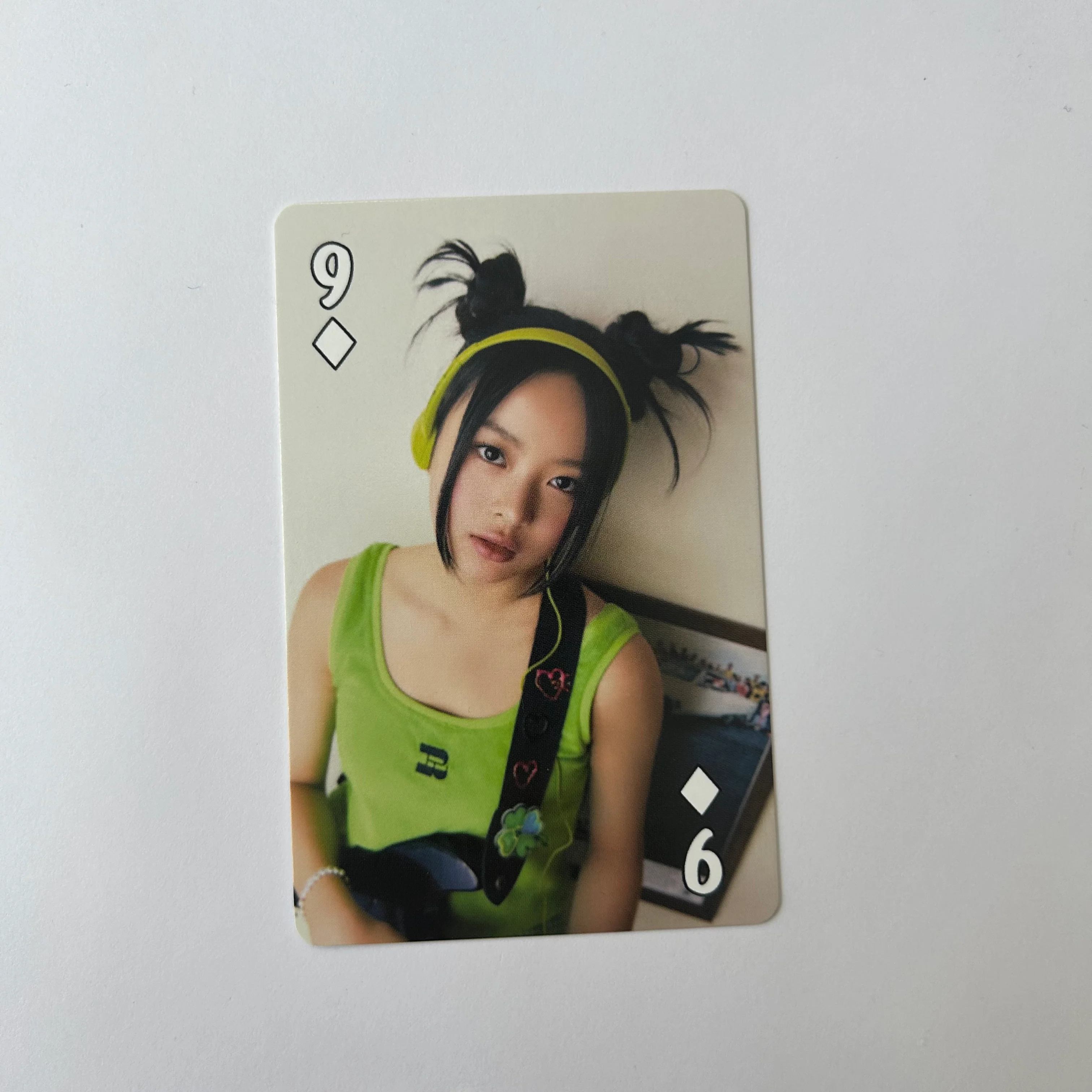 NEWJEANS - Seasons Greetings 2023 Photocards - Image 53