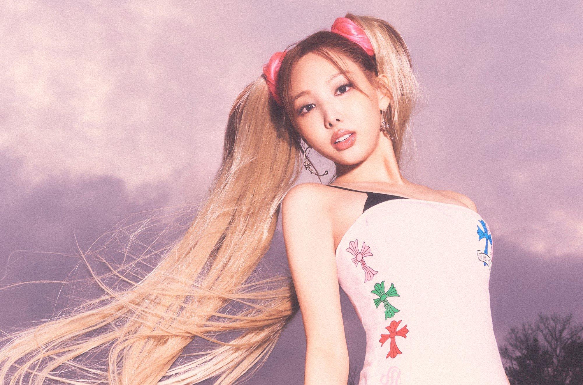Official Posters - Female Artists - Image 99