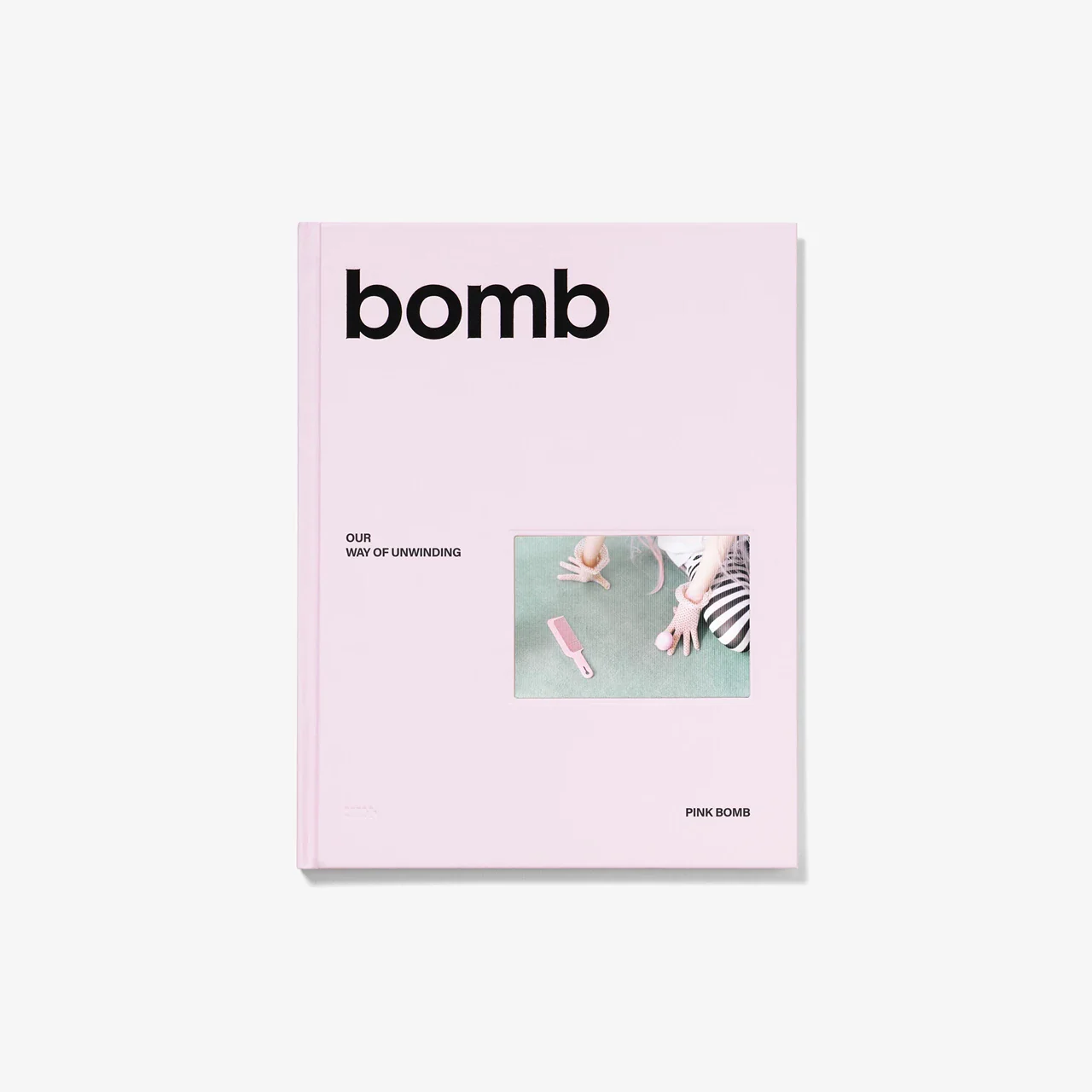 ILLIT - Bomb (Photobook Ver.) - Image 3