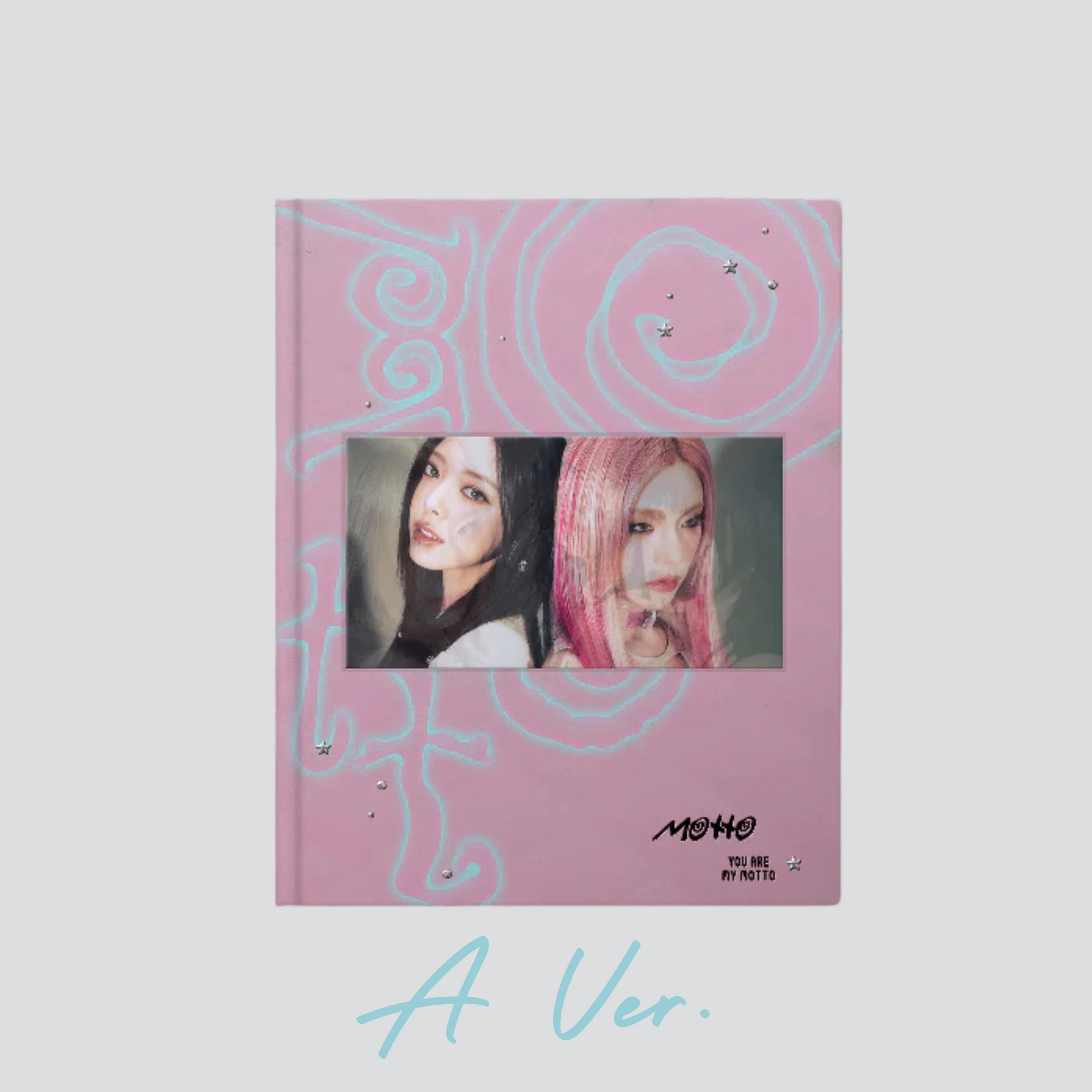 [PRE-ORDER] ITZY - MOTTO (Photobook Ver.) - Image 4