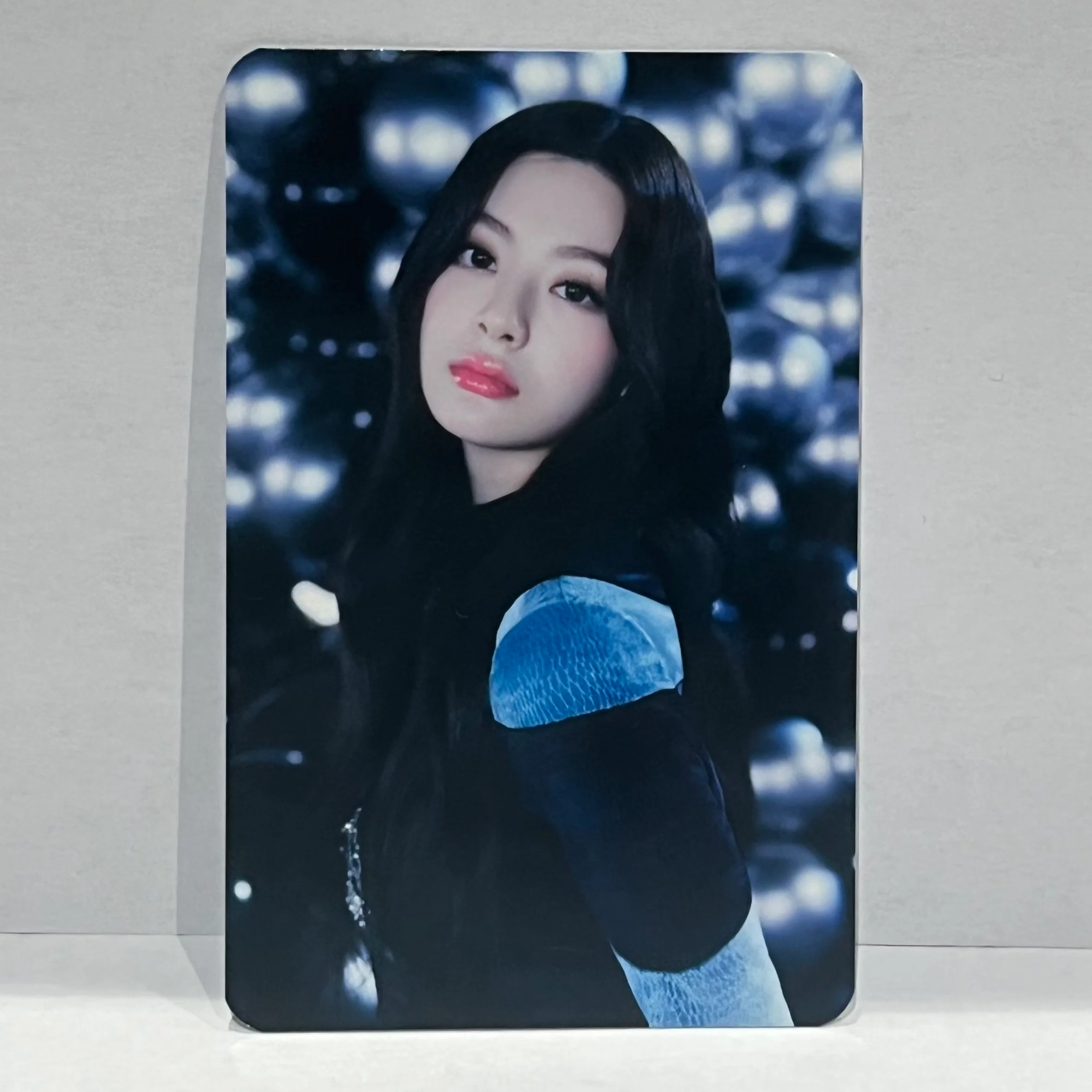 STAYC - YOUNG-LUV.COM Photocards - Image 13