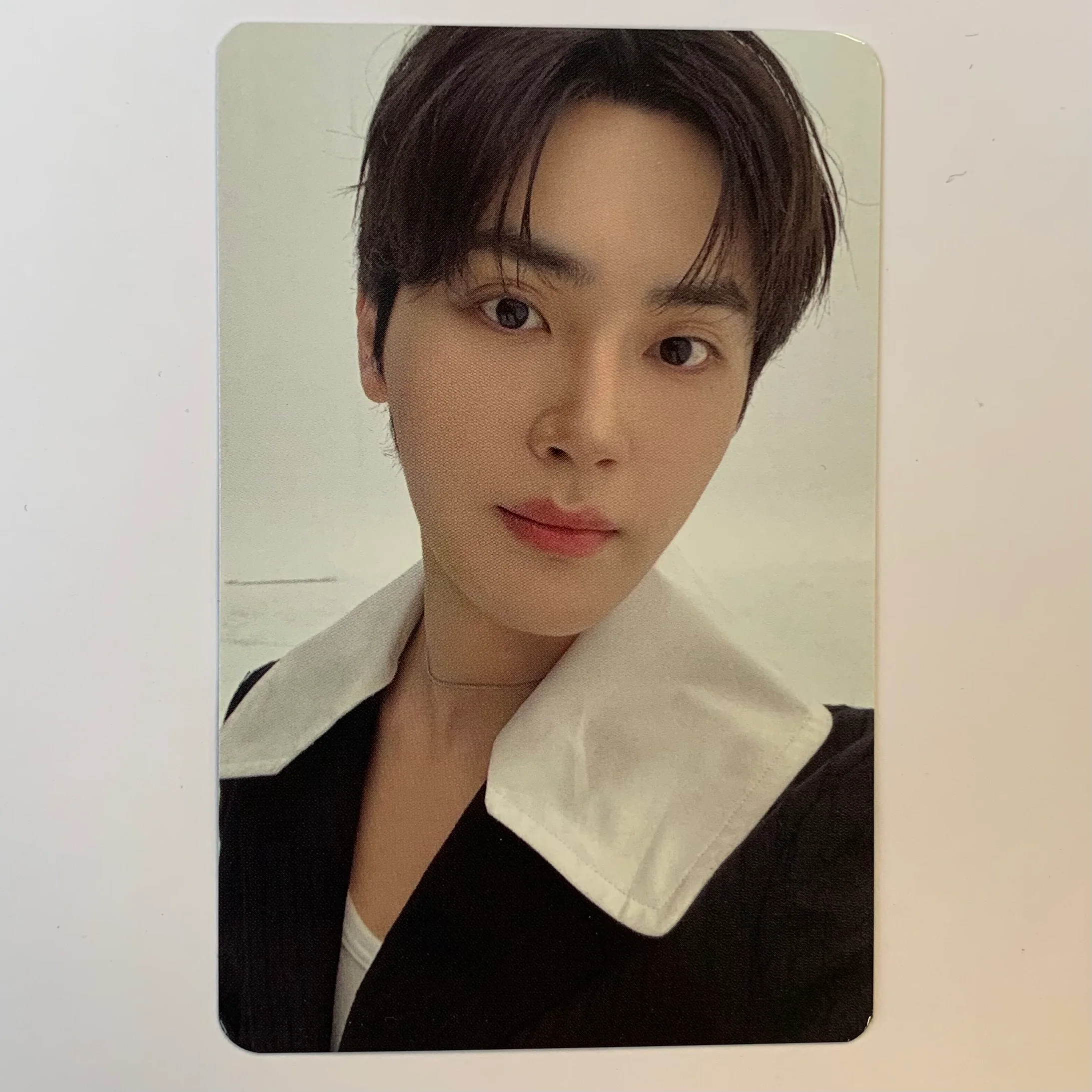THE BOYZ - WORLD TOUR ZENERATION II Trading Cards - Image 33