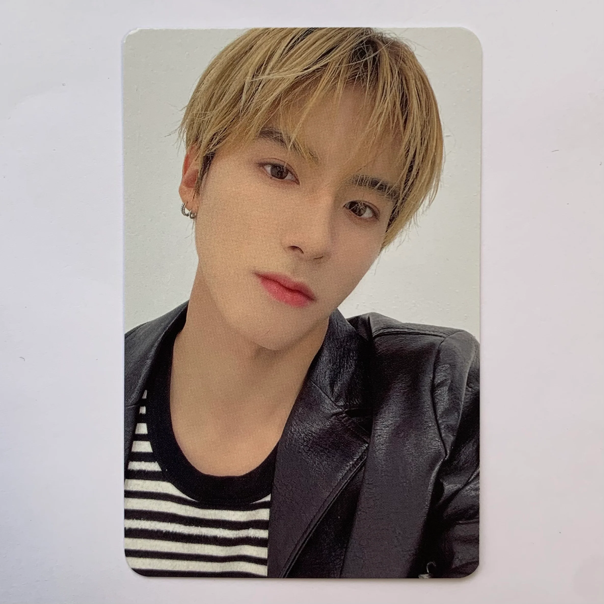 THE BOYZ - WORLD TOUR ZENERATION II Trading Cards - Image 39