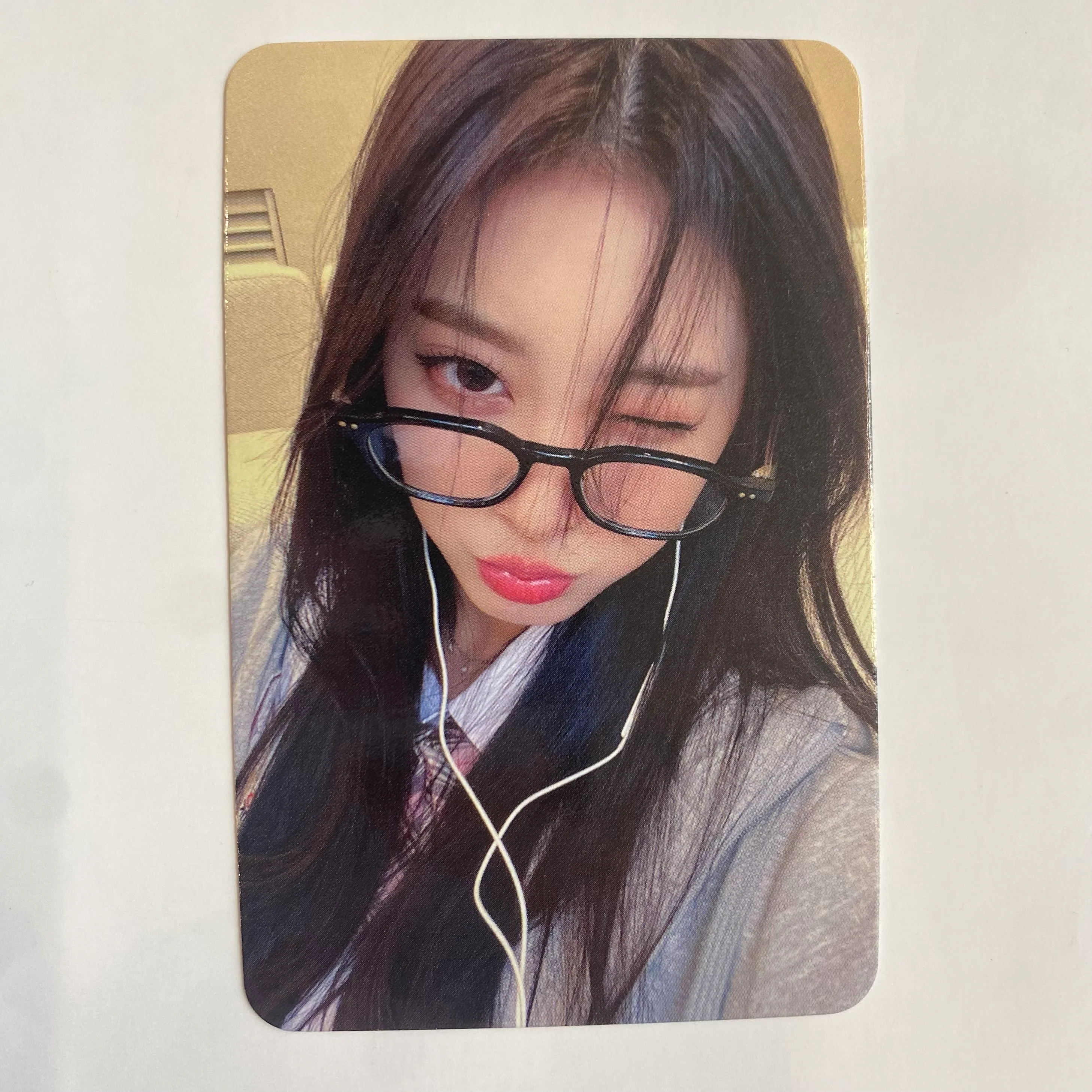 Weeekly - ColoRise Apple Music Lucky Draw Photocard - Image 13