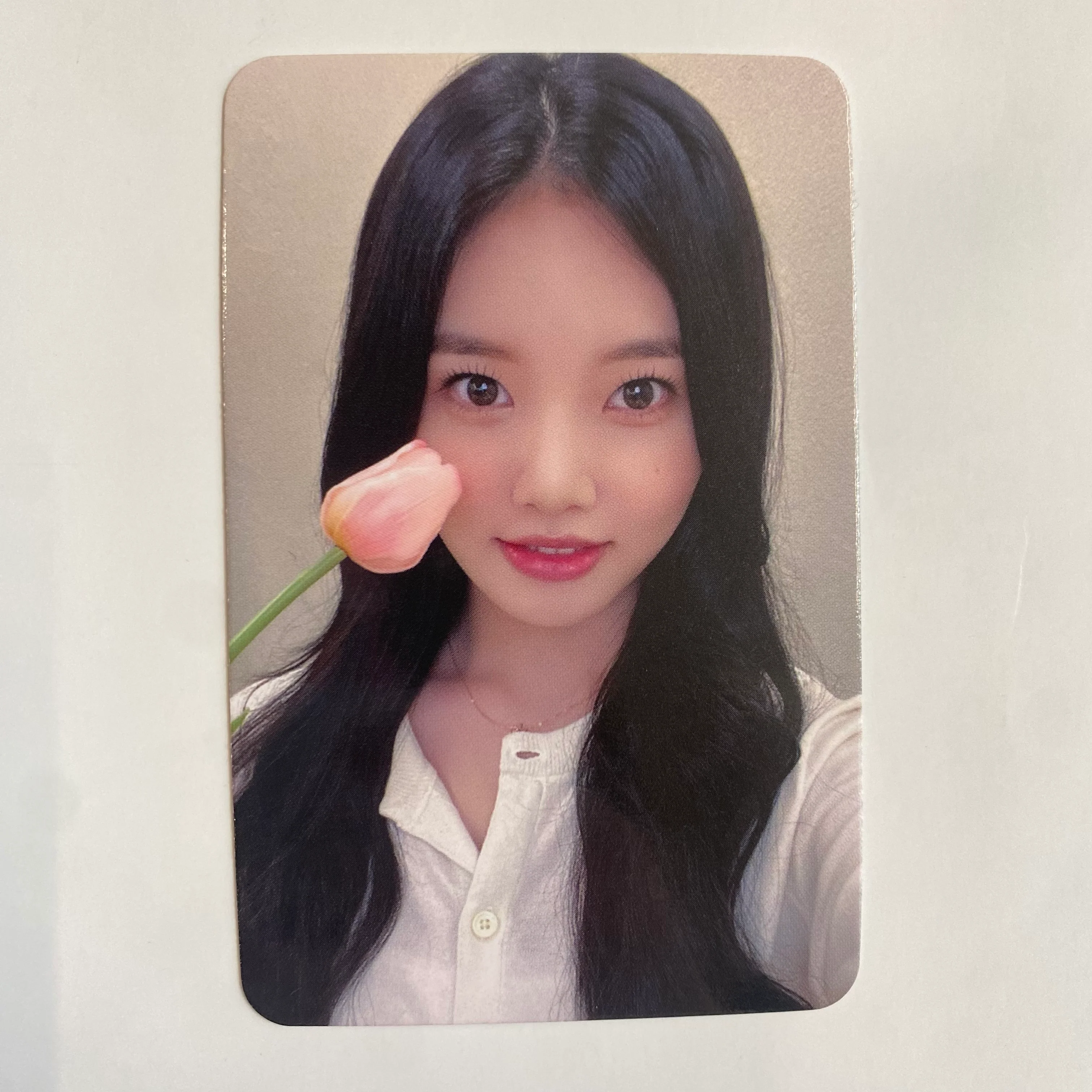 Weeekly - ColoRise Apple Music Lucky Draw Photocard - Image 3