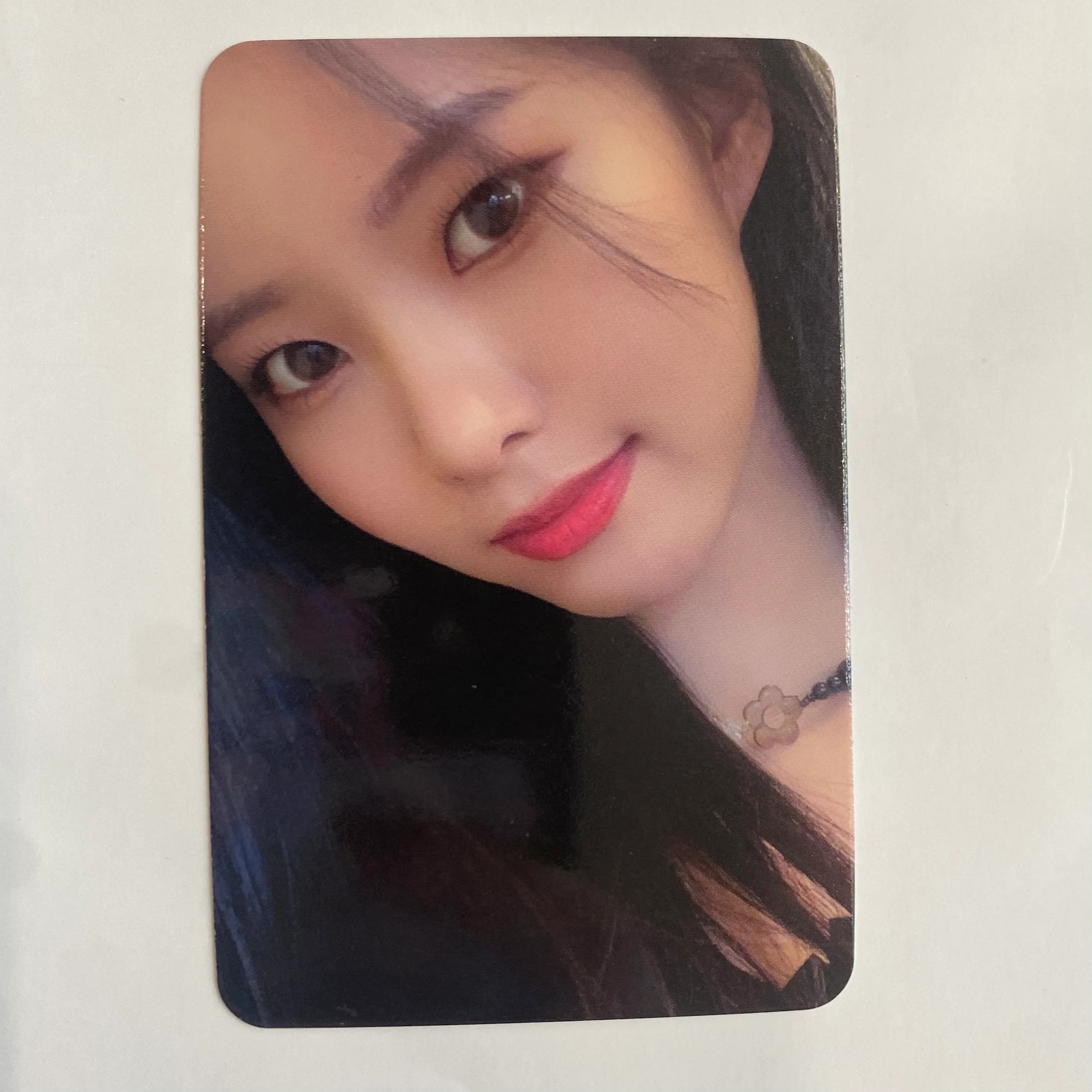 Weeekly - ColoRise Apple Music Lucky Draw Photocard - Image 5