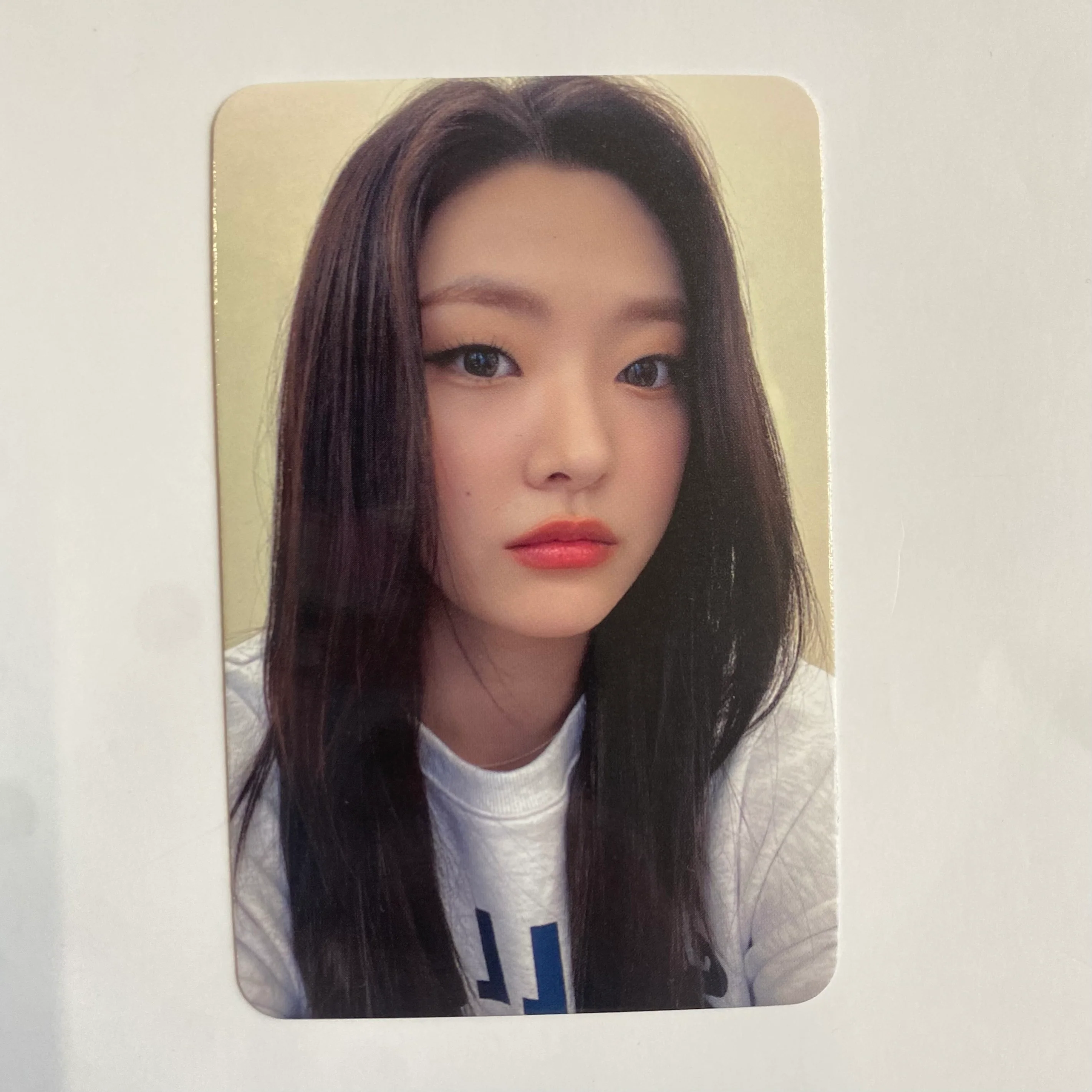 Weeekly - ColoRise Apple Music Lucky Draw Photocard - Image 7