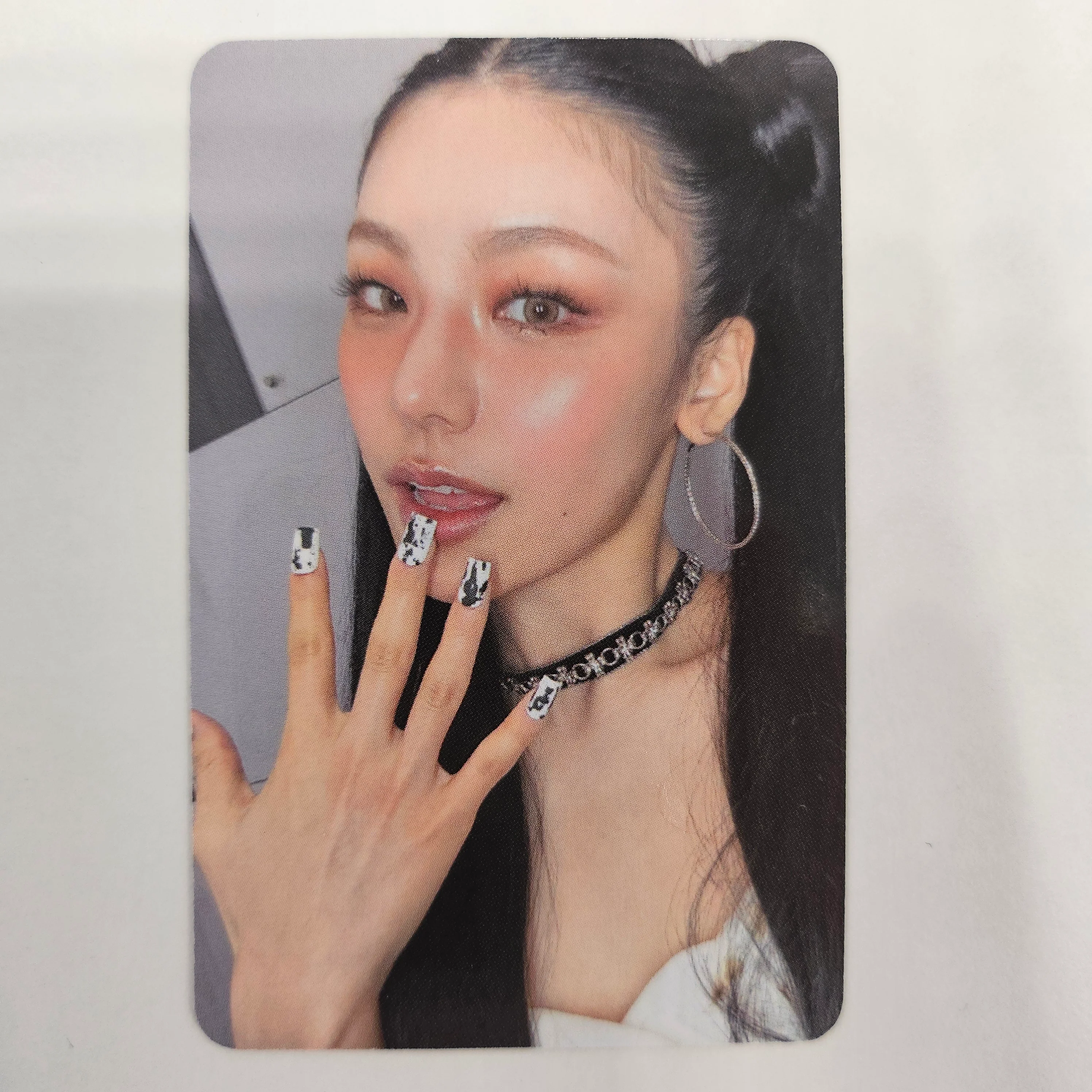 YEJI - AIR (Photobook Ver) Apple Music Photocards - Image 2