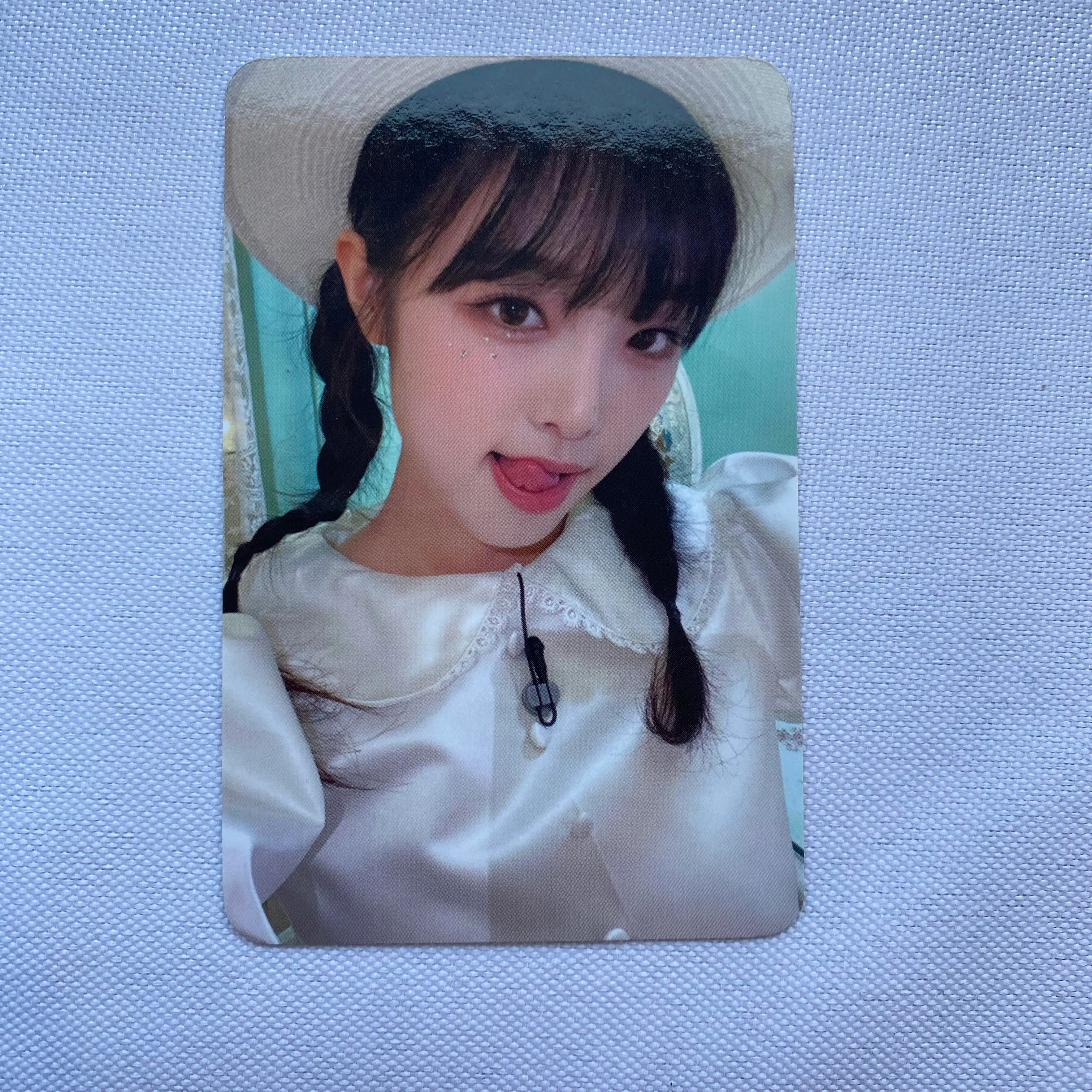 Yena - [Yena Friends] Everline Photocard - Image 5