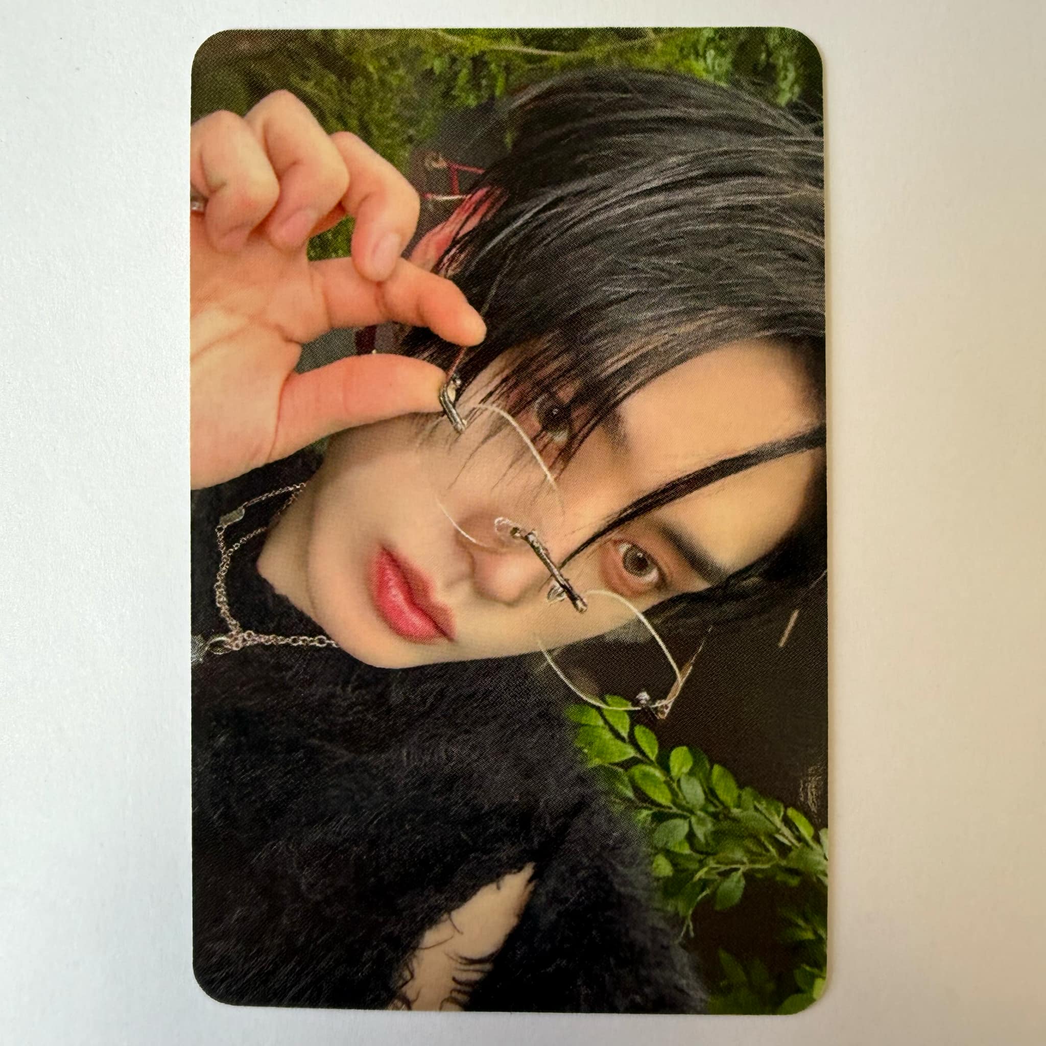 ZEROBASEONE - BLUE PARADISE (Digipack Ver) Apple Music Photocards - Image 4