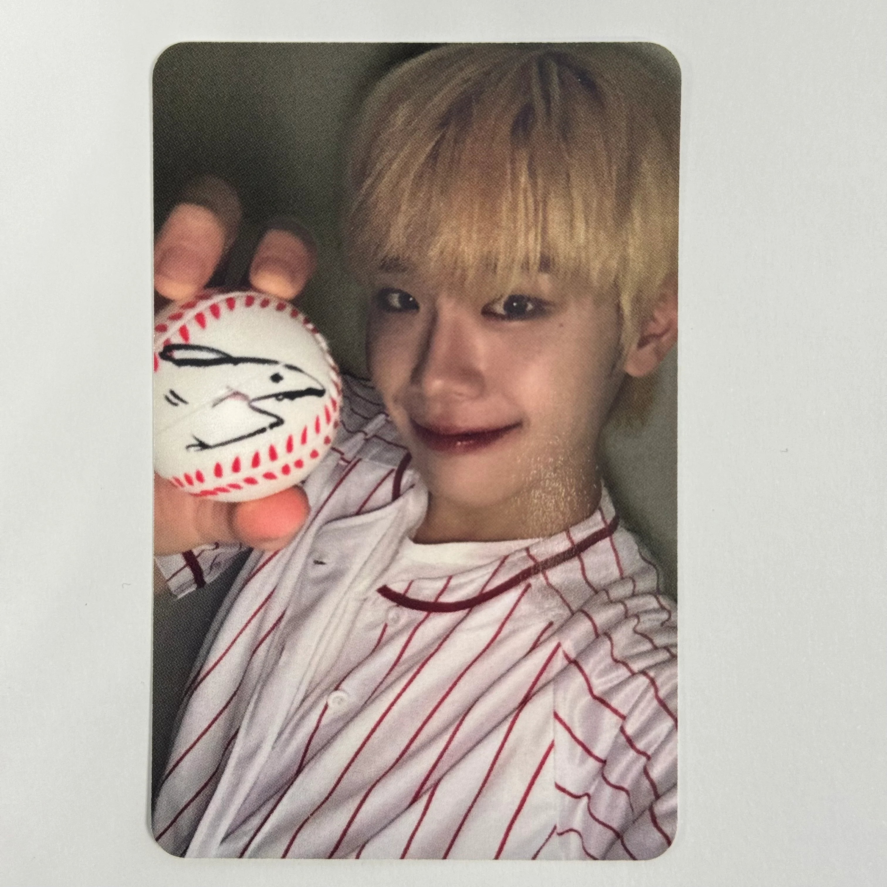 ZEROBASEONE - Cinema Paradise Apple Music Photocard - Image 14