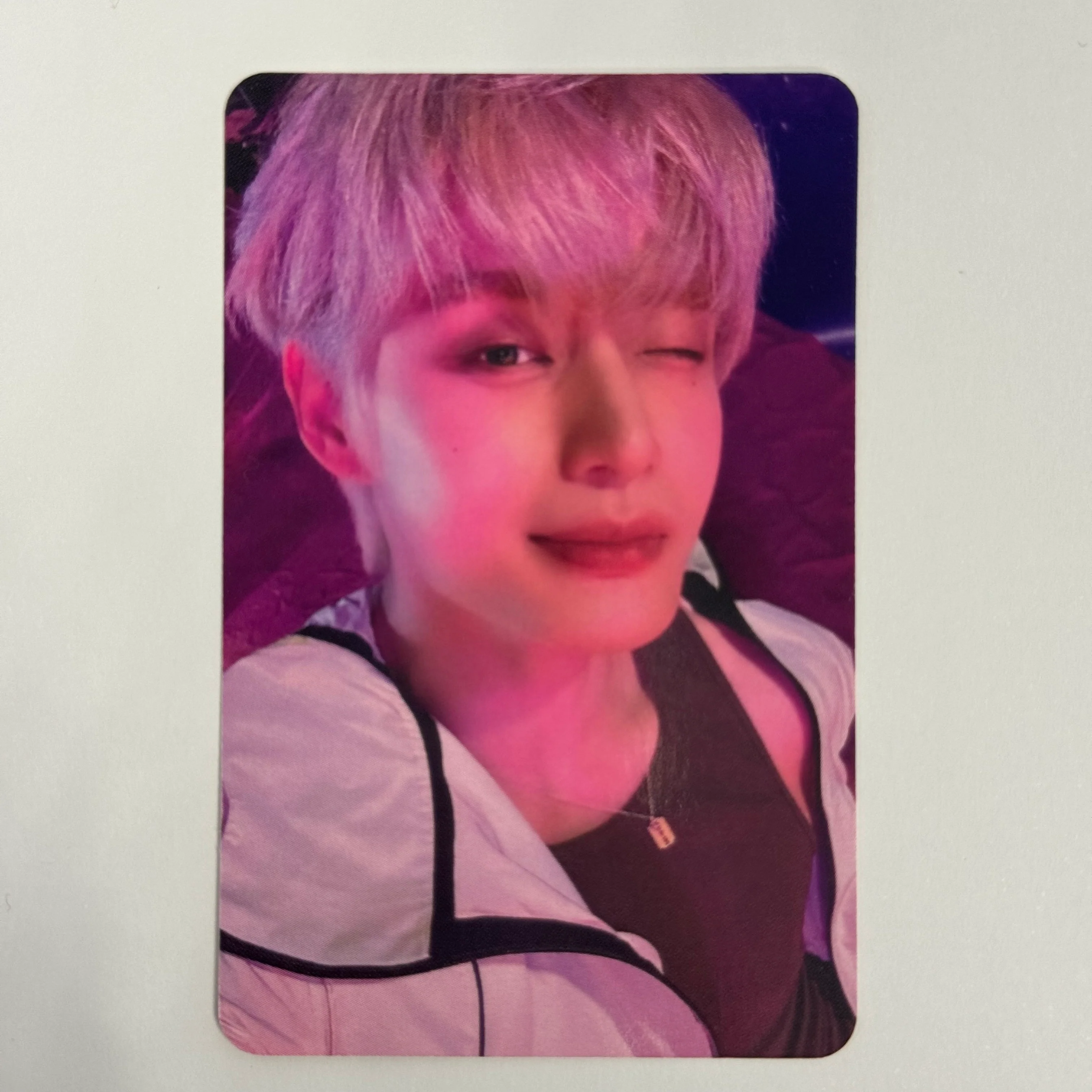 ZEROBASEONE - Cinema Paradise Apple Music Photocard - Image 4