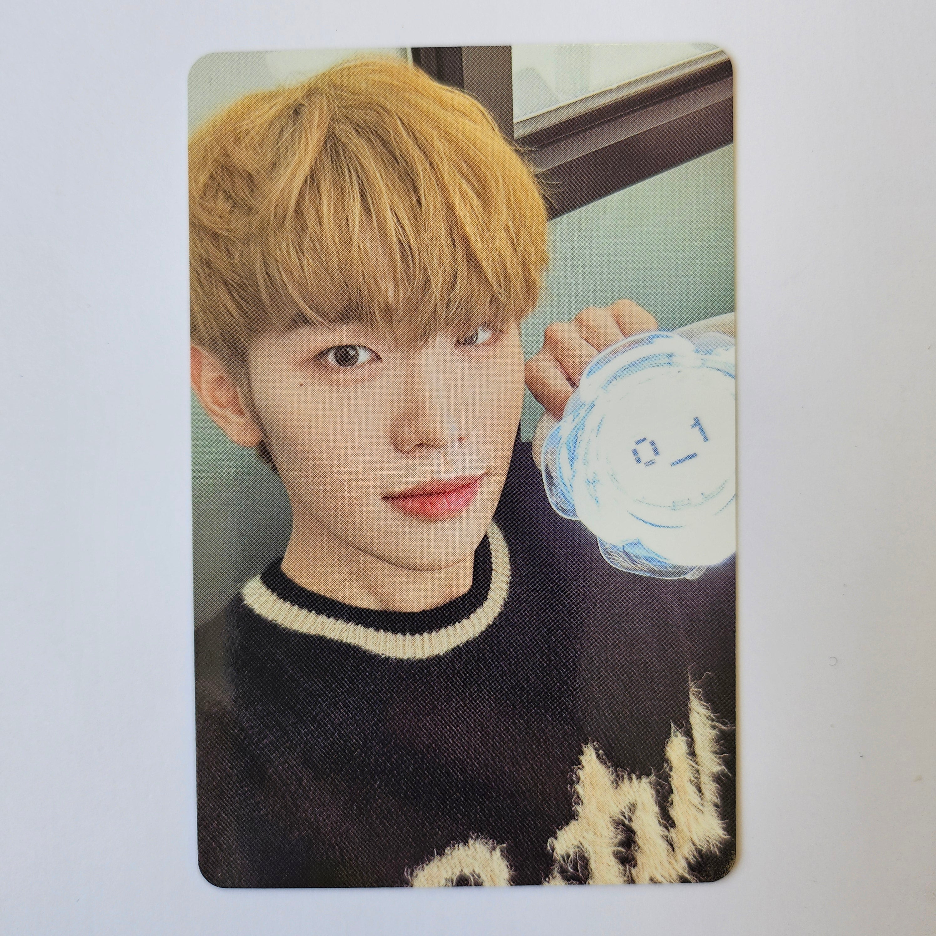 ZEROBASEONE - Lightstick Photocard - Image 6